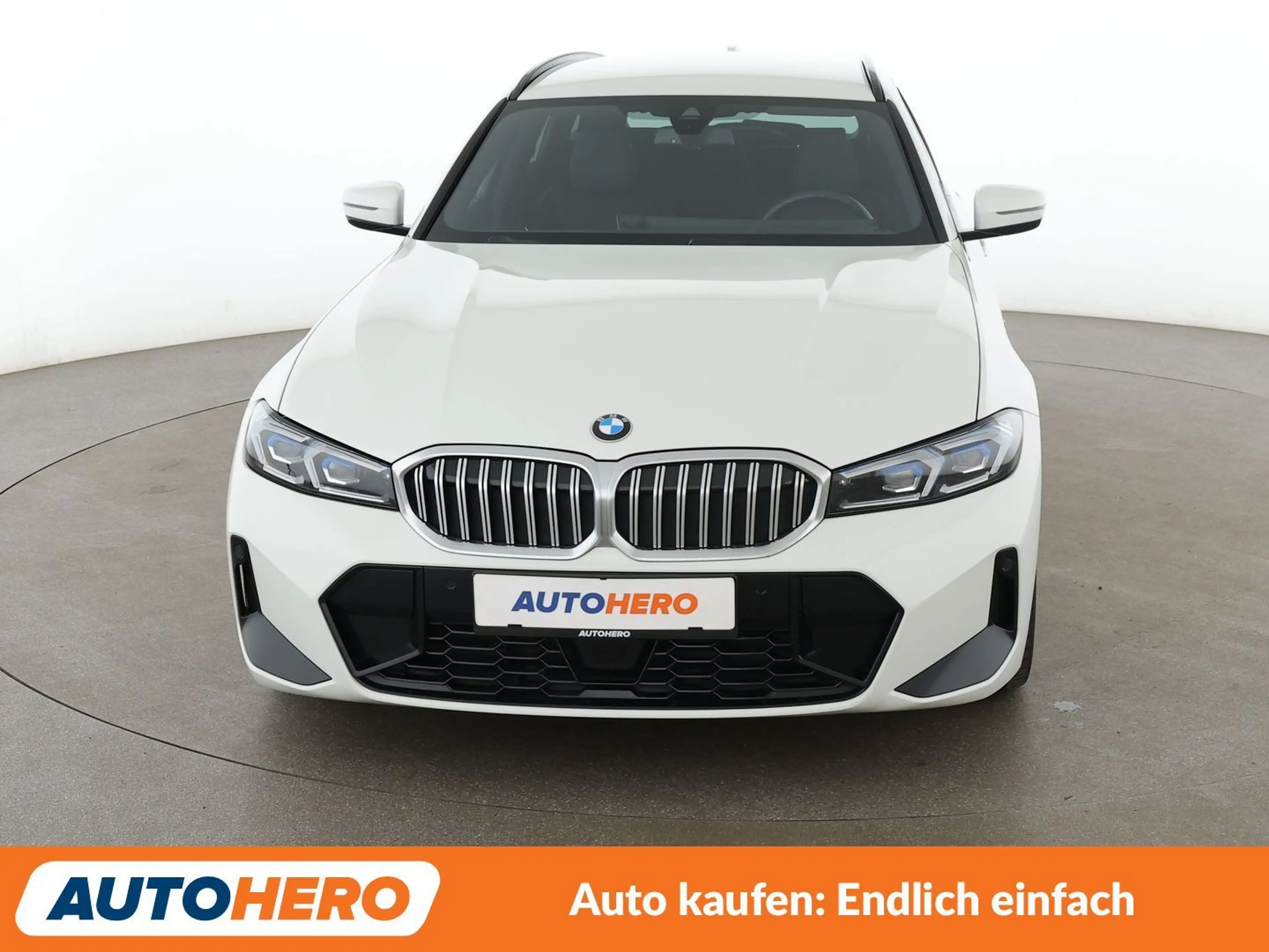 BMW 320 320i M Sport — photo 9