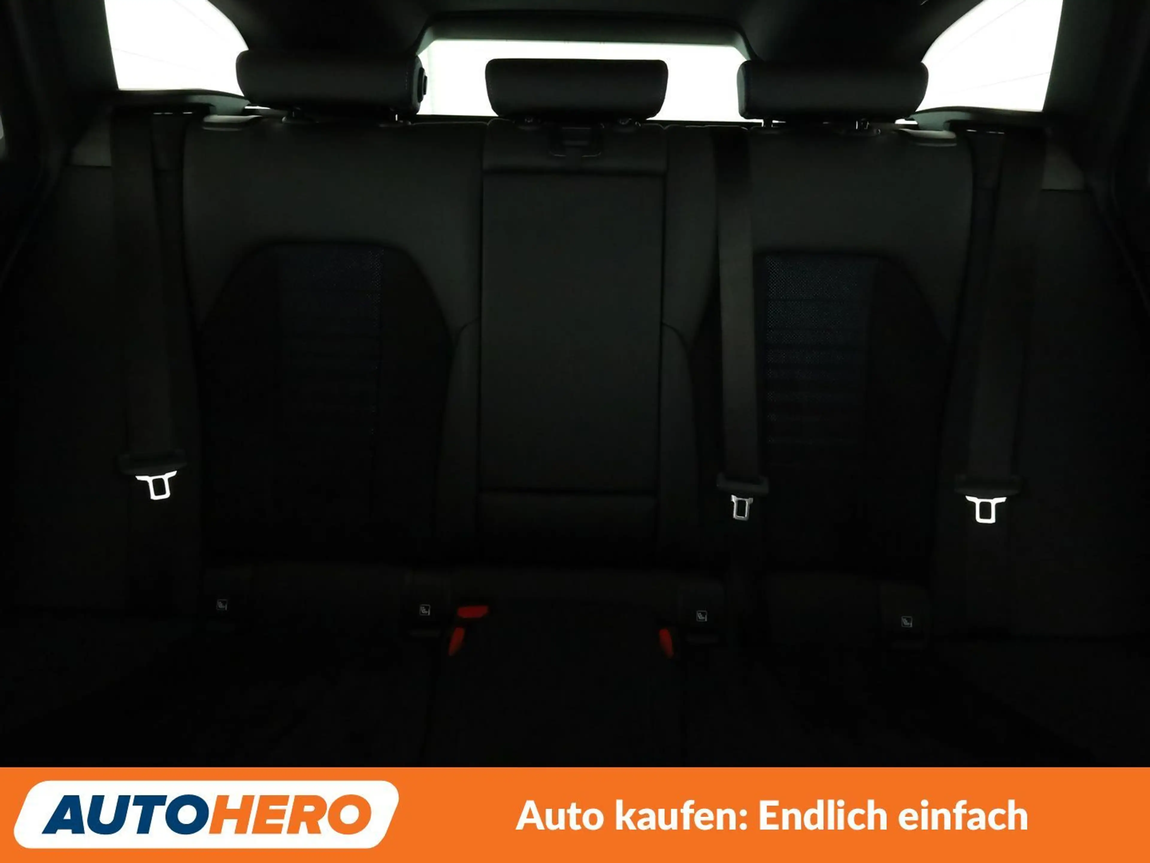 BMW 320 320i M Sport — photo 15