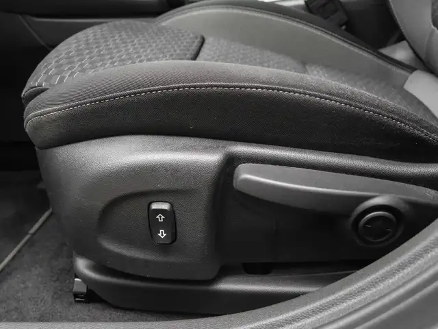 Opel Astra view 14