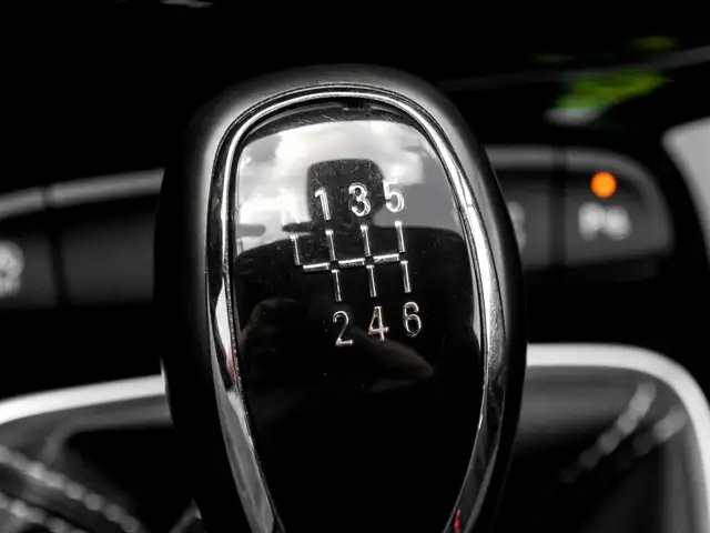 Opel Astra view 13