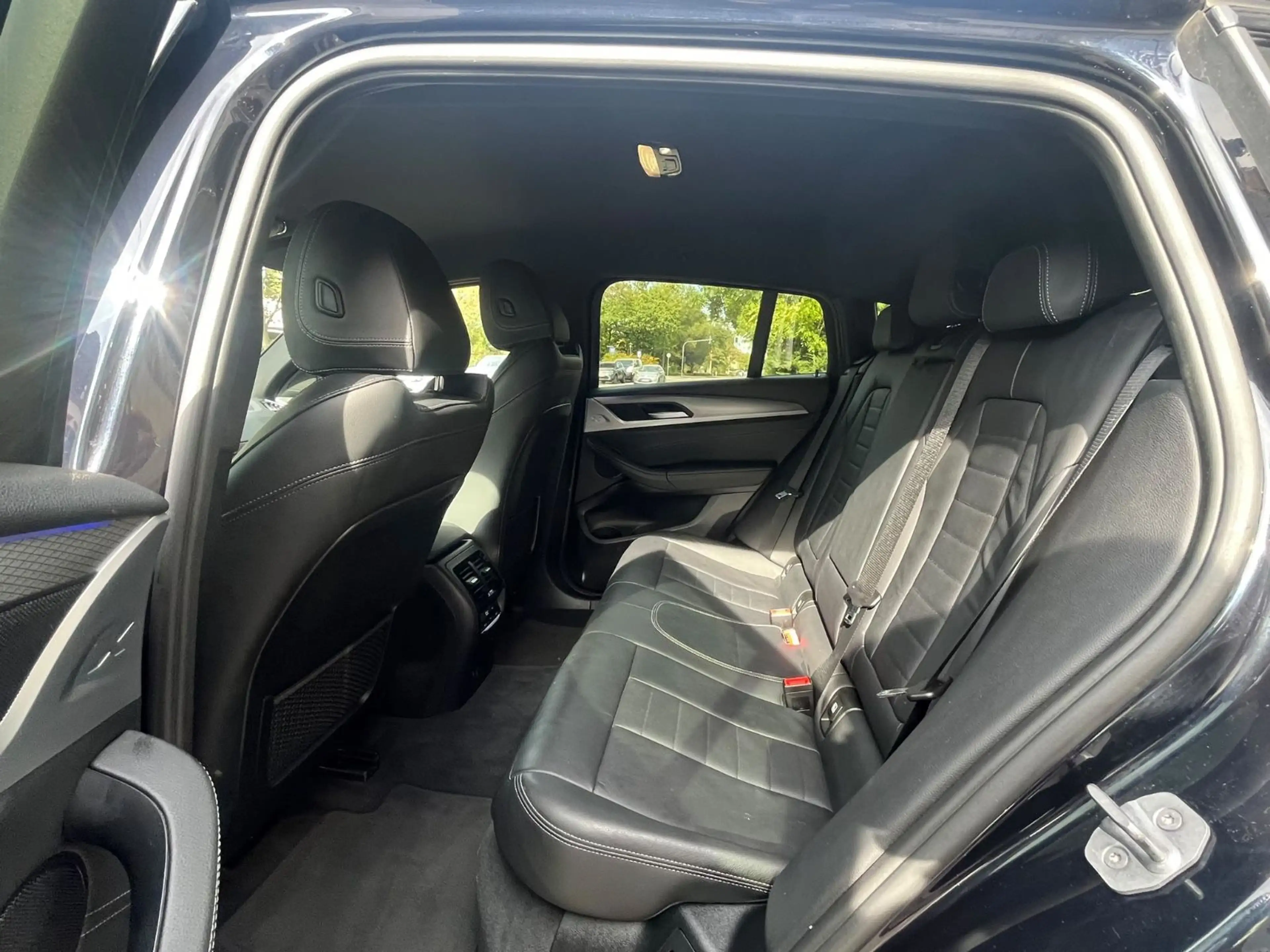 BMW X4 xDrive 20i M Sport Paket Leder — photo 14