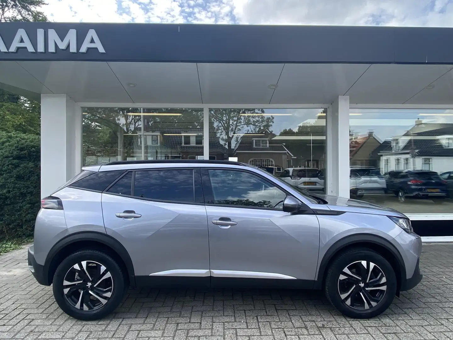 Peugeot 2008 1.2T 130pk Allure | Keyless Entry | 3D Cockpit | A Gris - 2