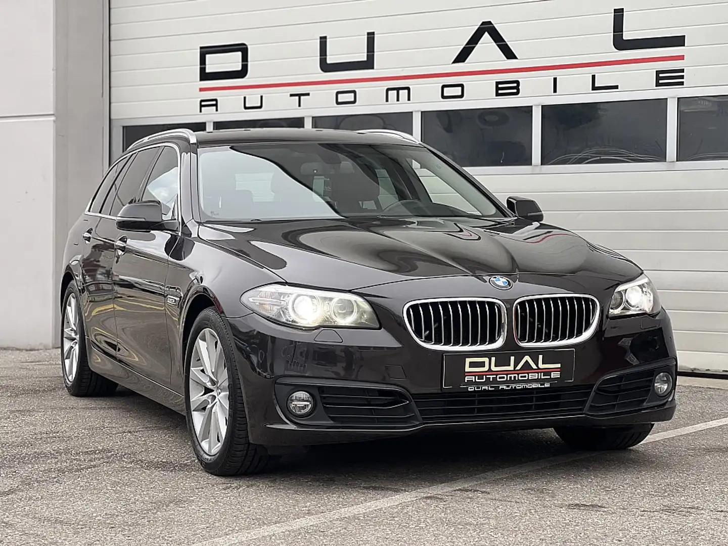 BMW 520 d xDrive Touring Österreich-Paket Aut. Marrón - 2