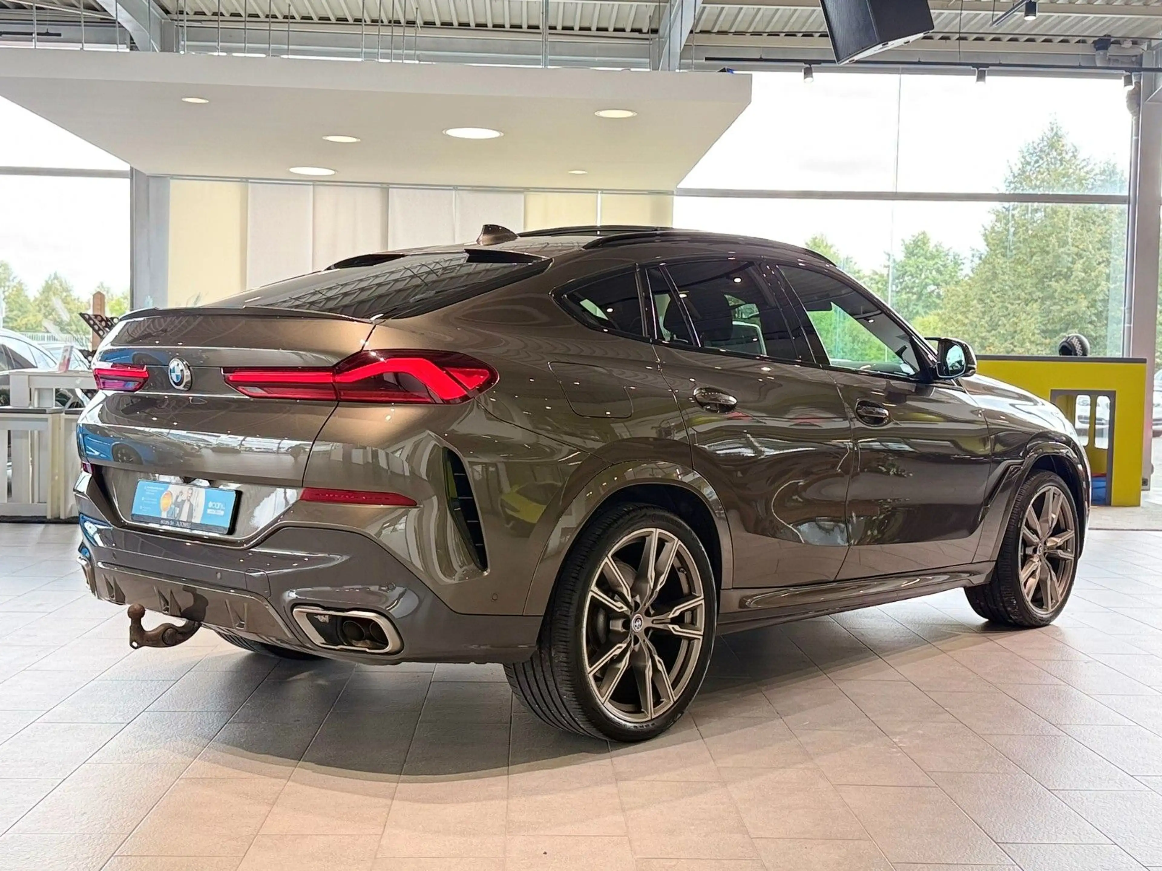 BMW X6 M50 i*Ambiente*Pano.*AHK*HUD*360°*H/K* — photo 7