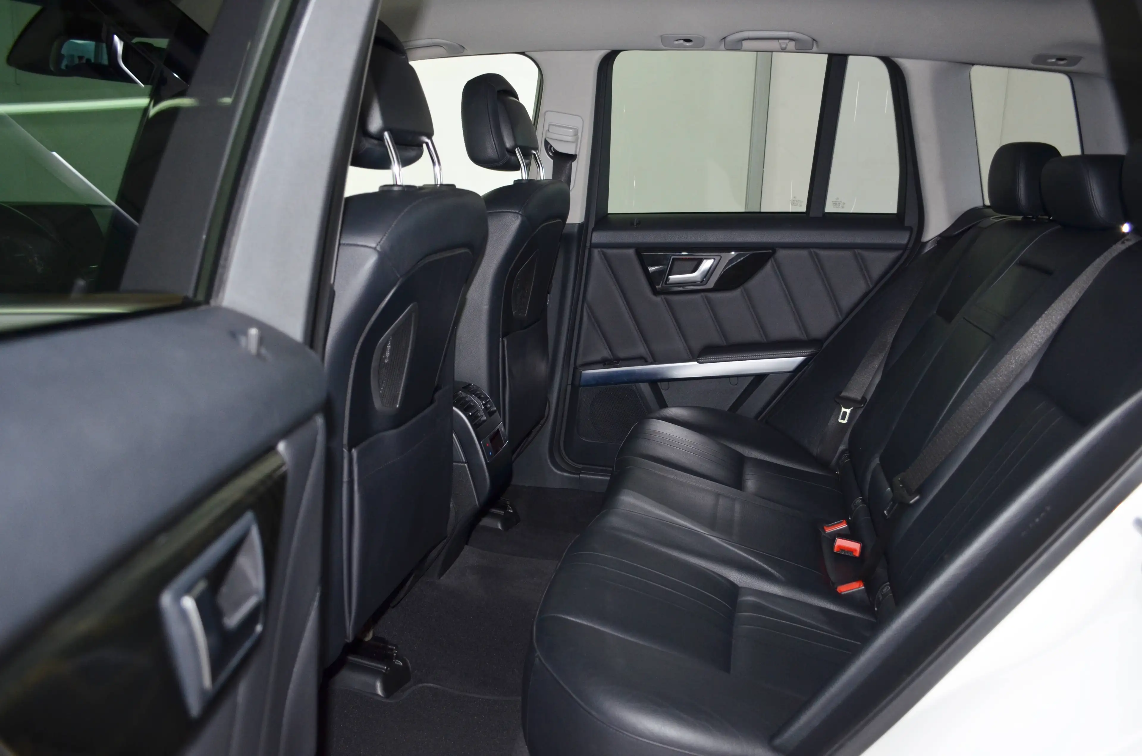 Mercedes-Benz GLK 350 CDI 7G 4M AMG-LINE"LEDER"SITZLLM"KAMERA"DISTR+"AMBIENTE — photo 10