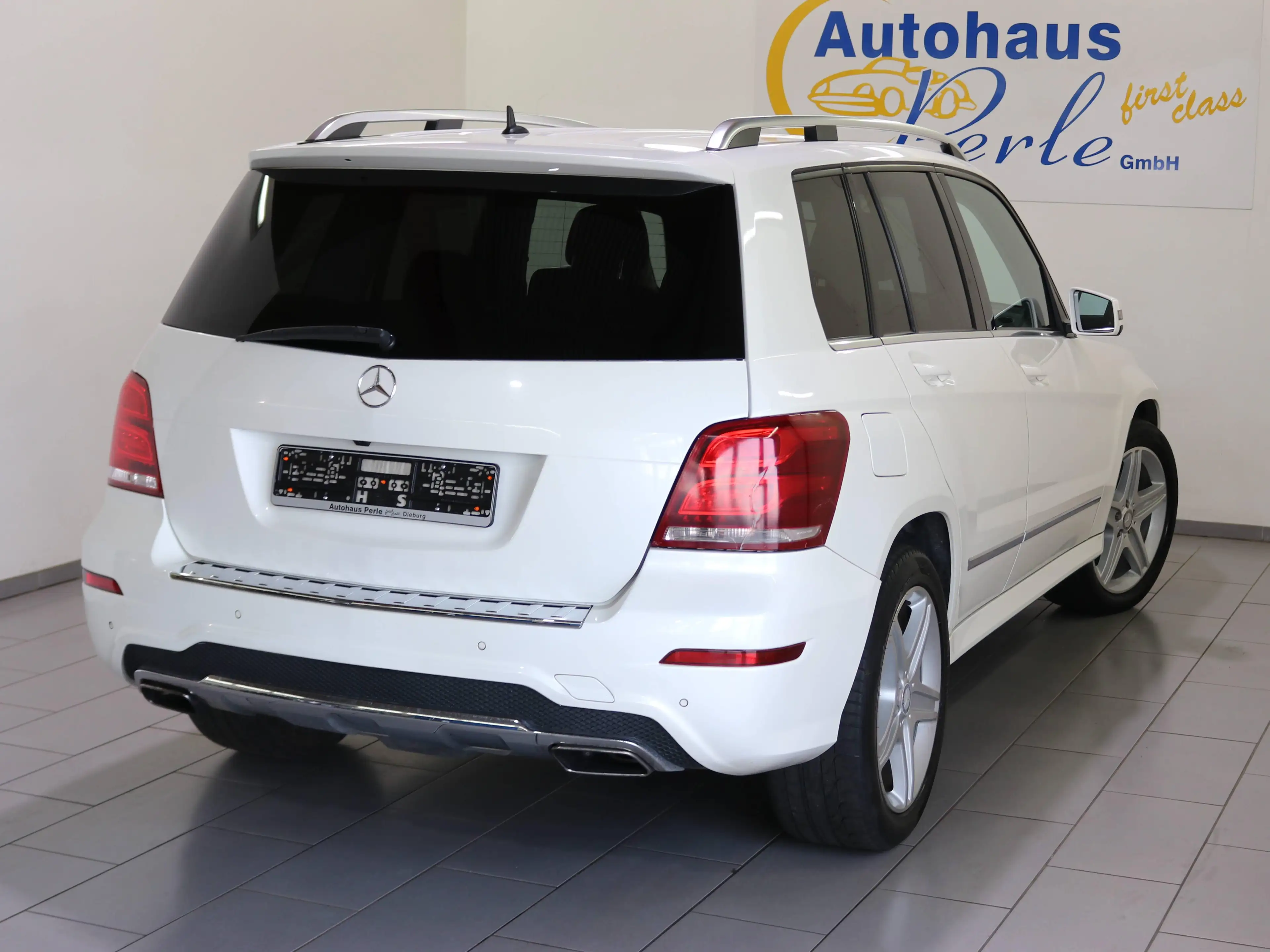Mercedes-Benz GLK 350 CDI 7G 4M AMG-LINE"LEDER"SITZLLM"KAMERA"DISTR+"AMBIENTE — photo 4
