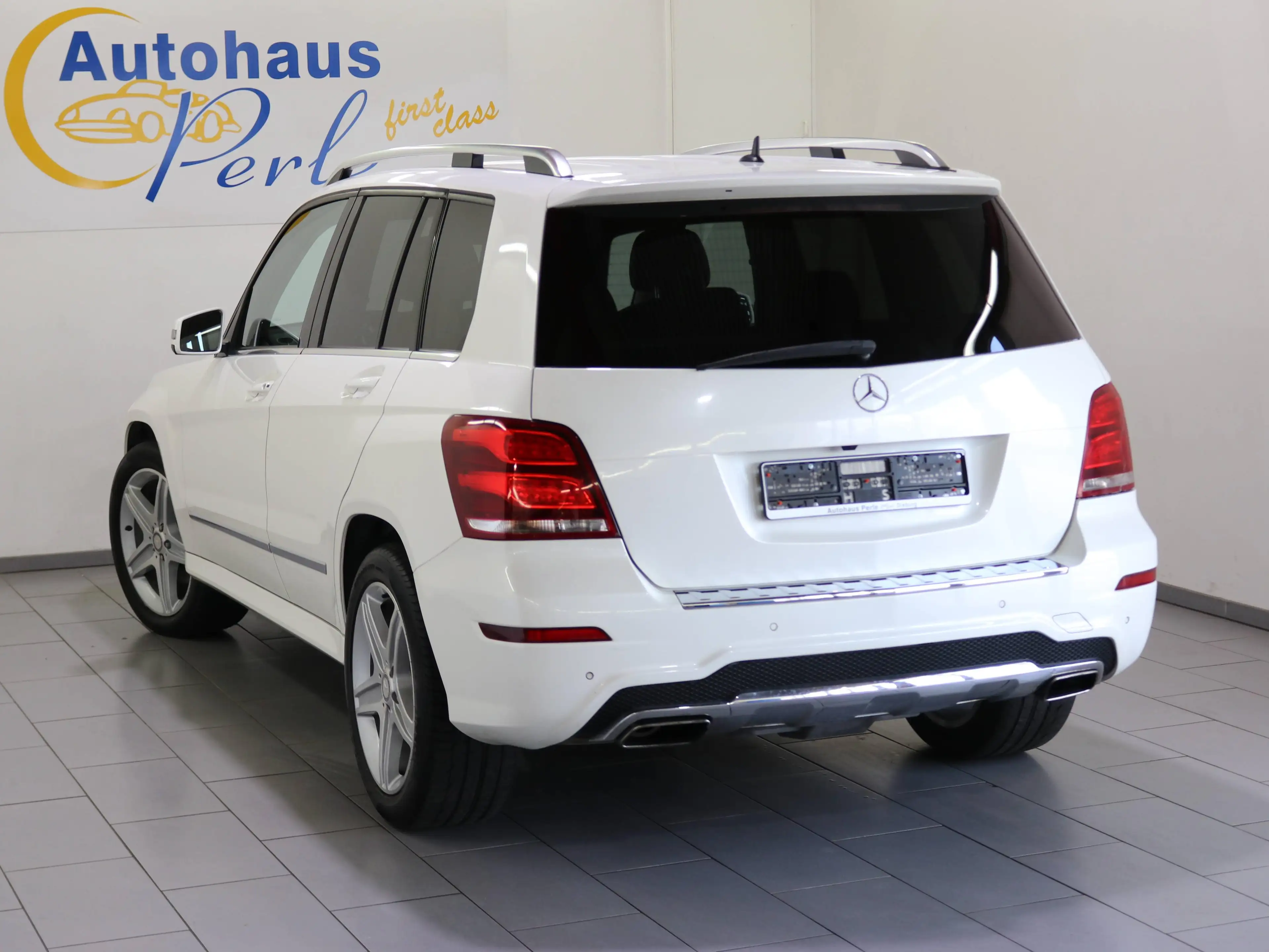 Mercedes-Benz GLK 350 CDI 7G 4M AMG-LINE"LEDER"SITZLLM"KAMERA"DISTR+"AMBIENTE — photo 3