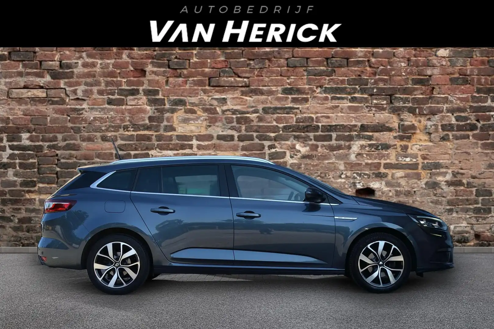 Renault Megane Estate 1.3 TCe Bose 140PK | Cruise | Nette staat Grijs - 2