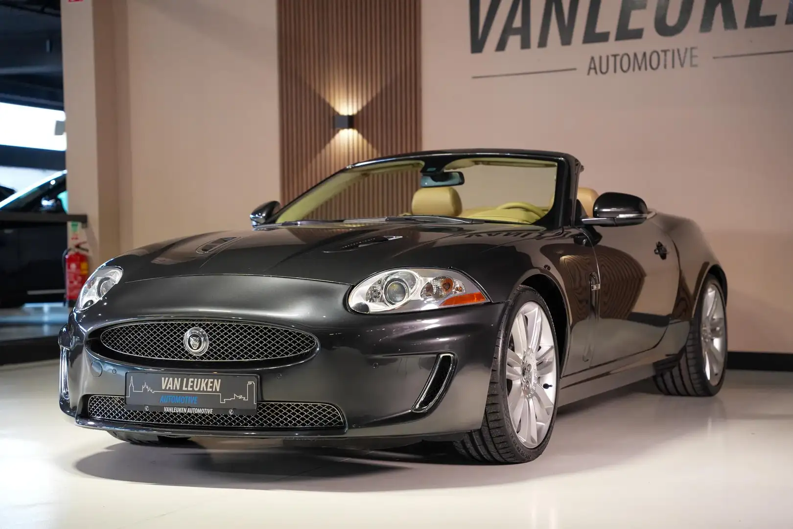Jaguar XKR 5.0 V8 Cabriolet B&W - Stoelventilatie Grau - 2