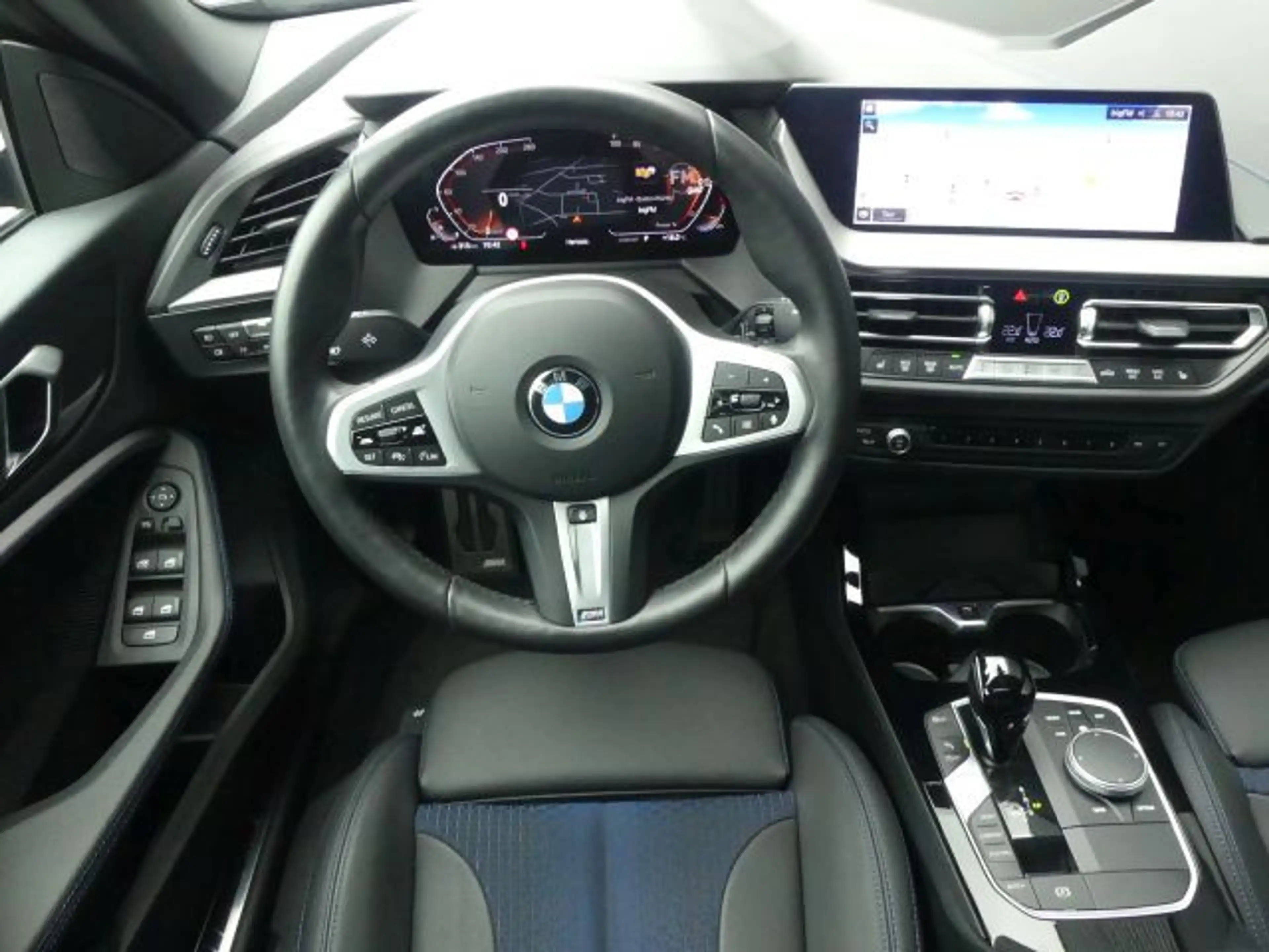 BMW 220 i M Sportpaket PANO°ACC°Rfcam°18 — photo 12