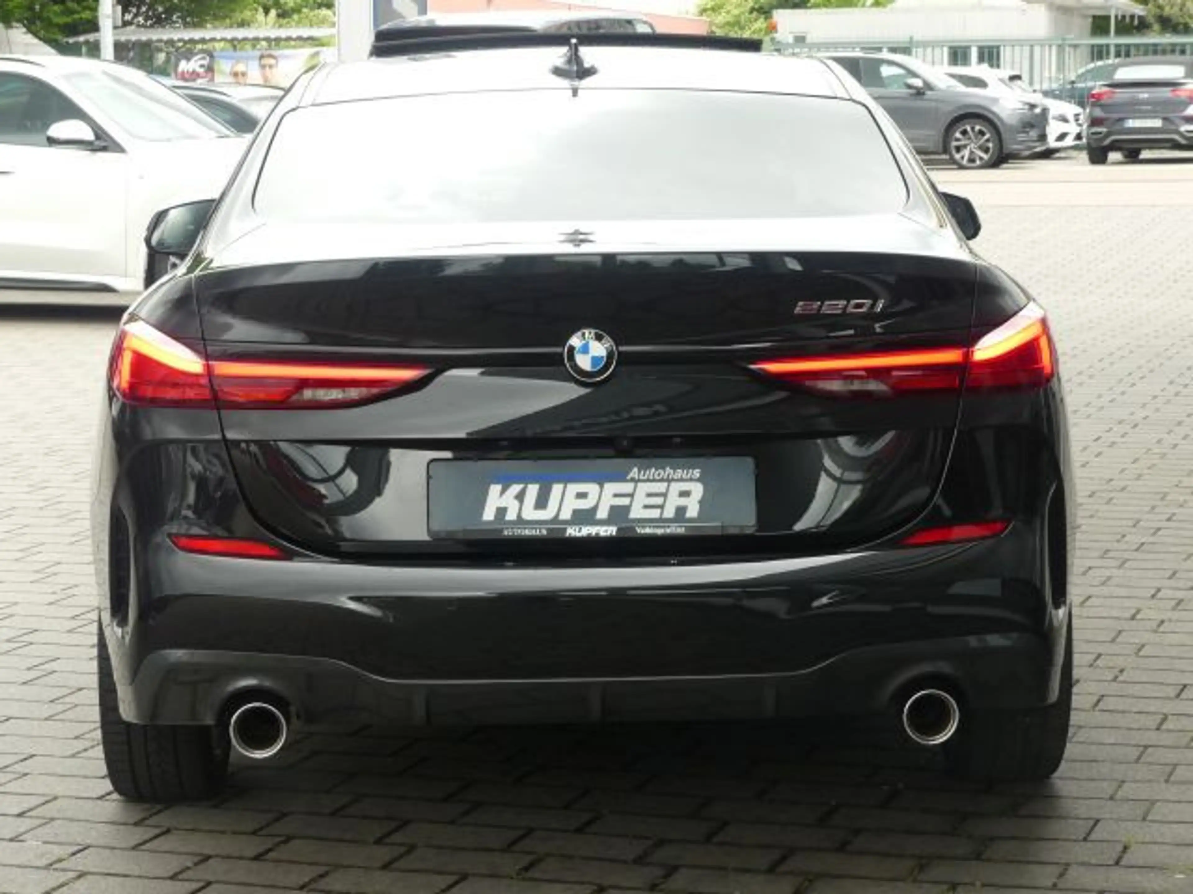 BMW 220 i M Sportpaket PANO°ACC°Rfcam°18 — photo 4