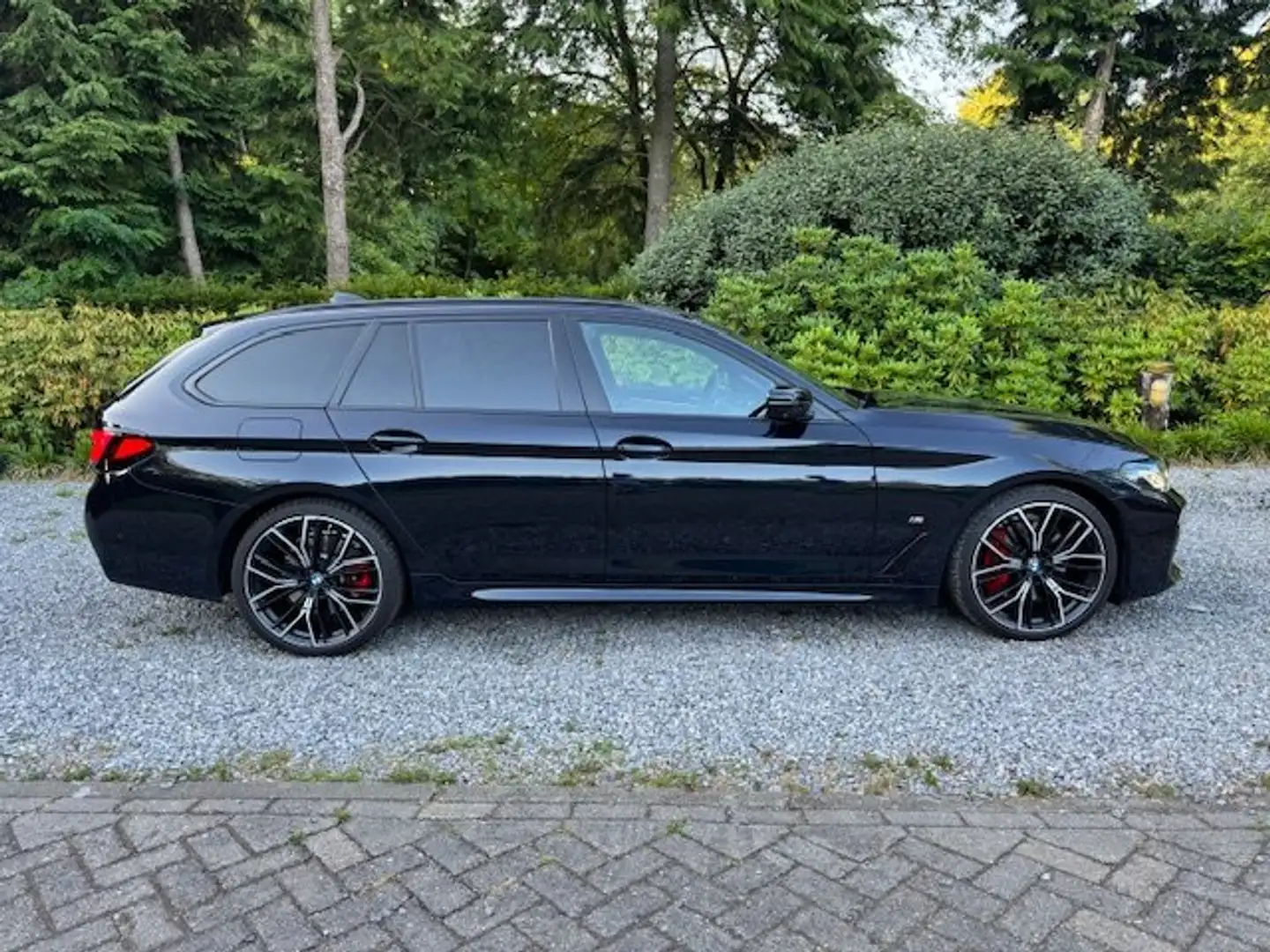 BMW 530 530 High Ex. Edition M-Sport Blauw - 2