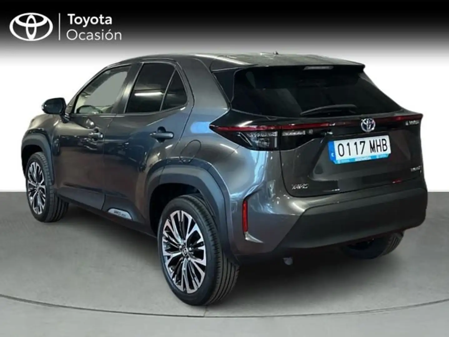 Toyota Yaris Cross 120H Style Plus Gris - 2