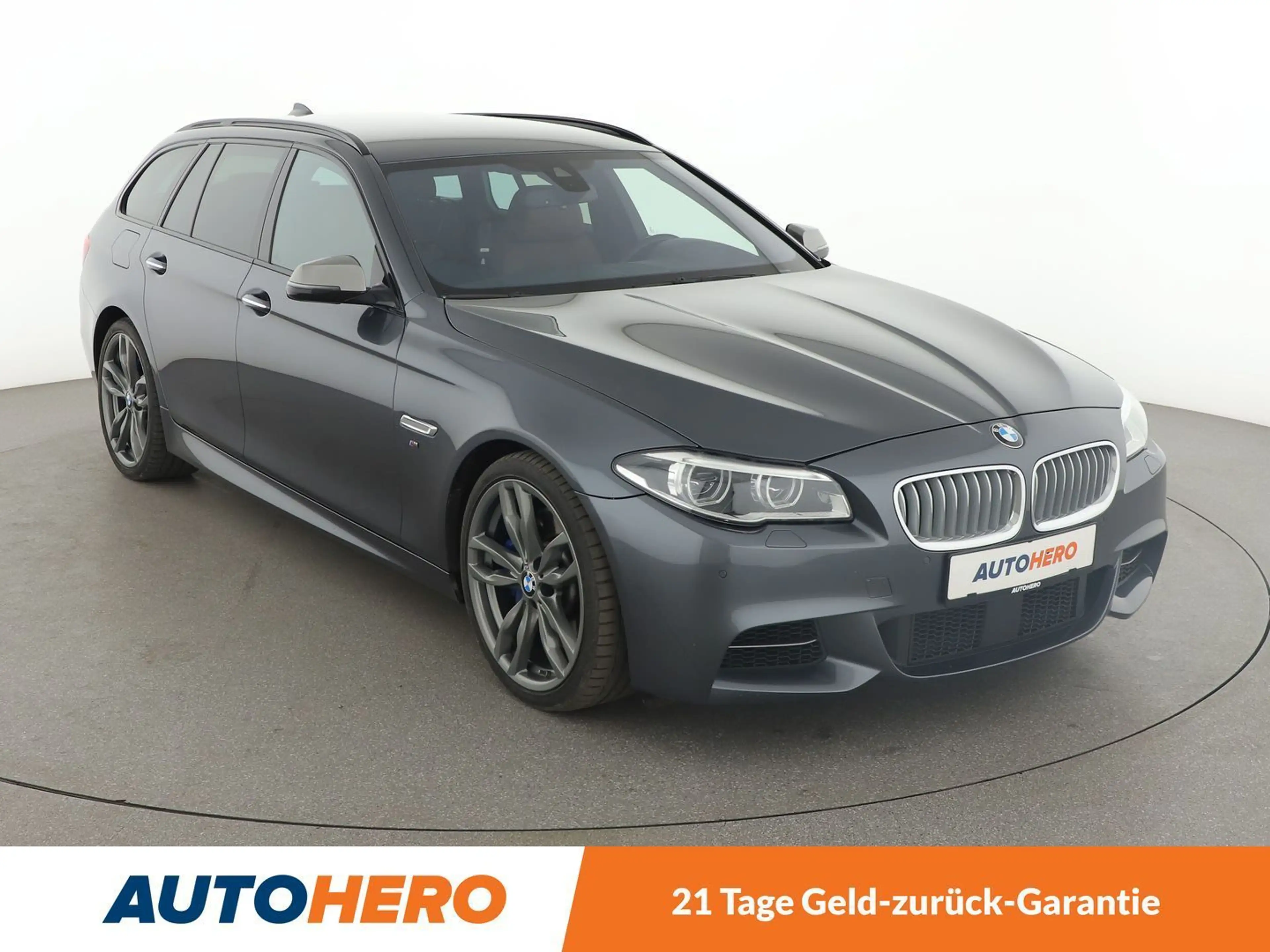 BMW M5 M550d xDrive — photo 8