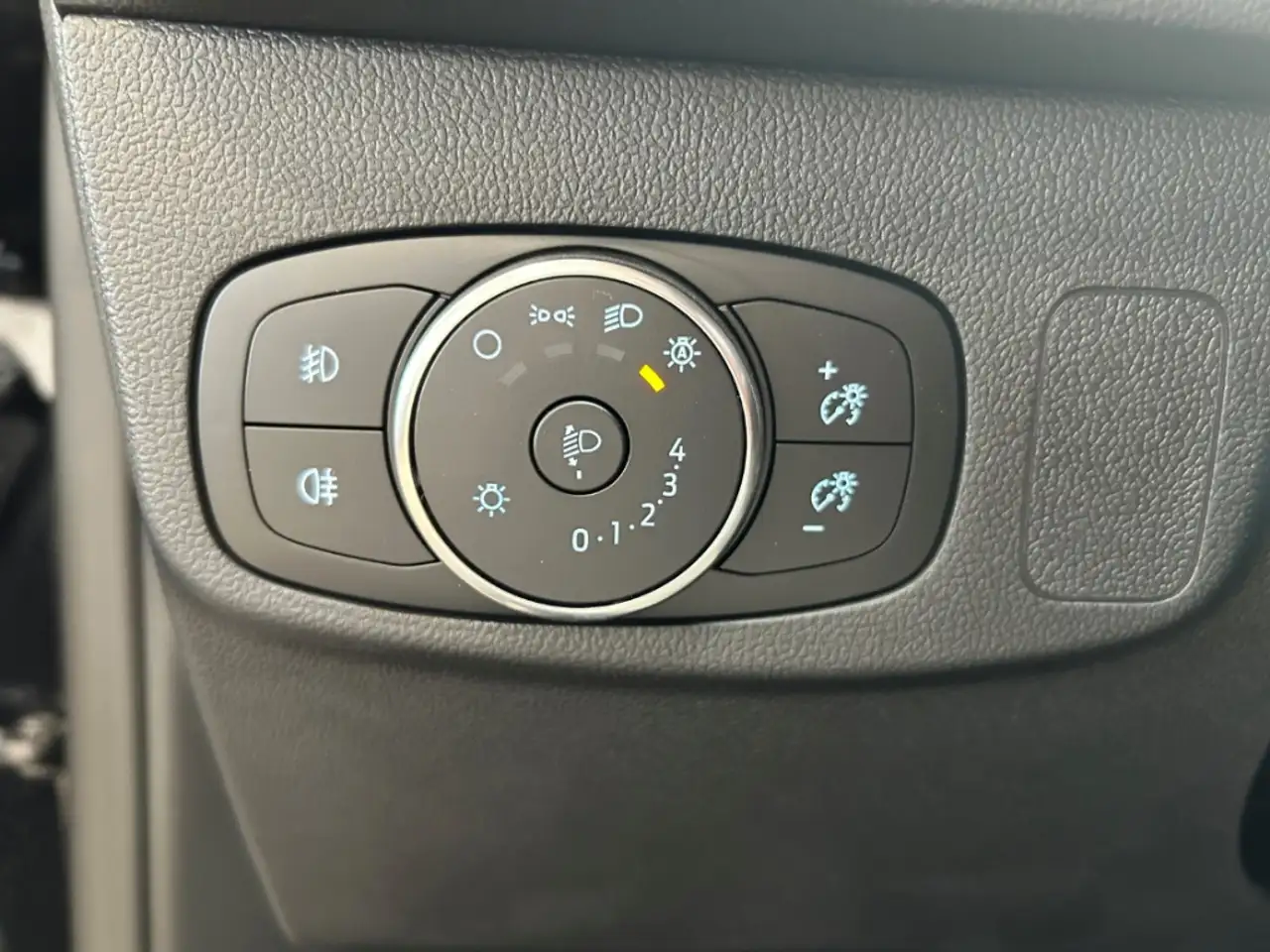 Ford Focus ST-Line ACC+Navigation+LED+Rückfahrkamera 12