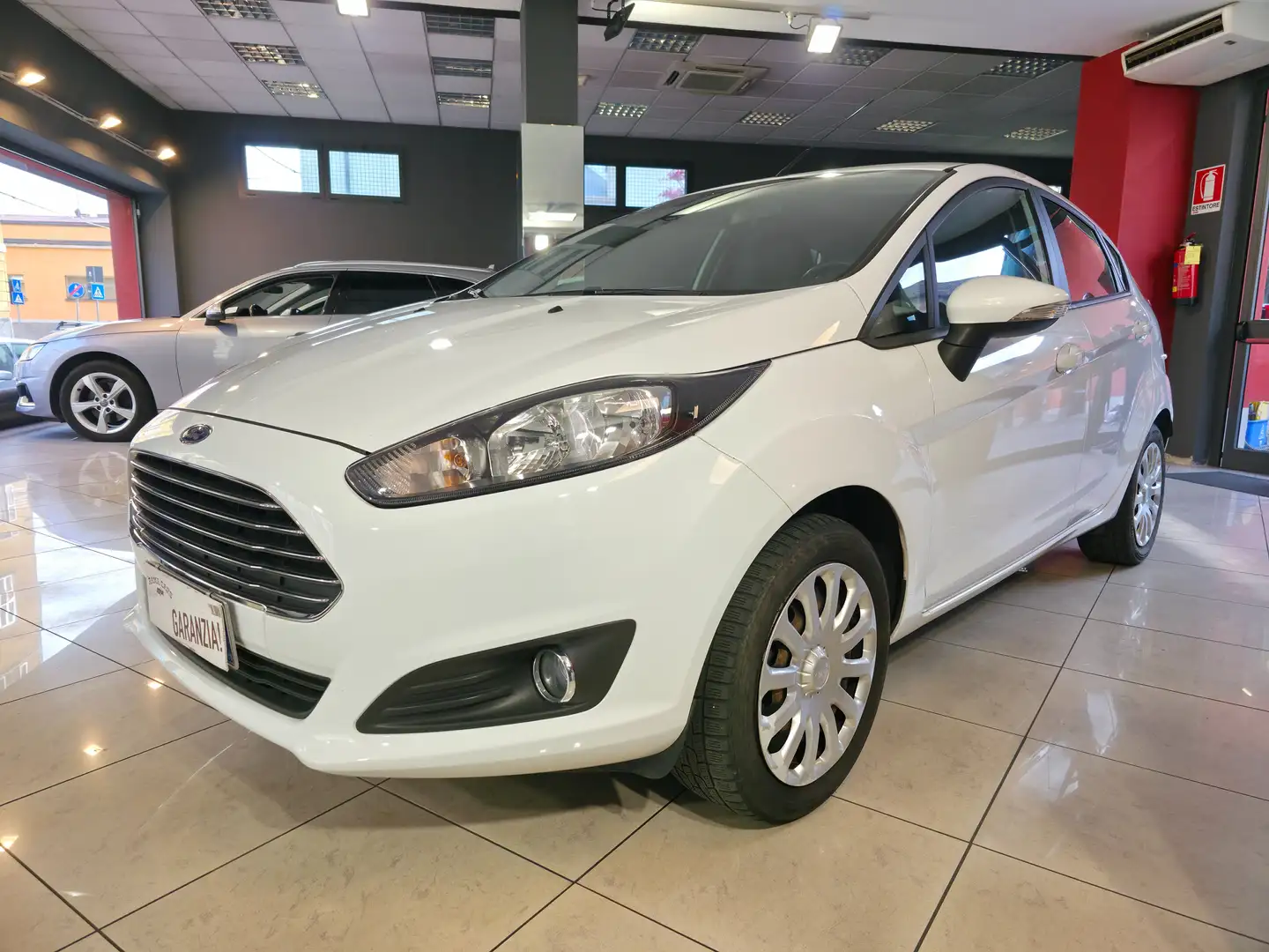 Ford Fiesta 5p 1.0 80cv Blanc - 1