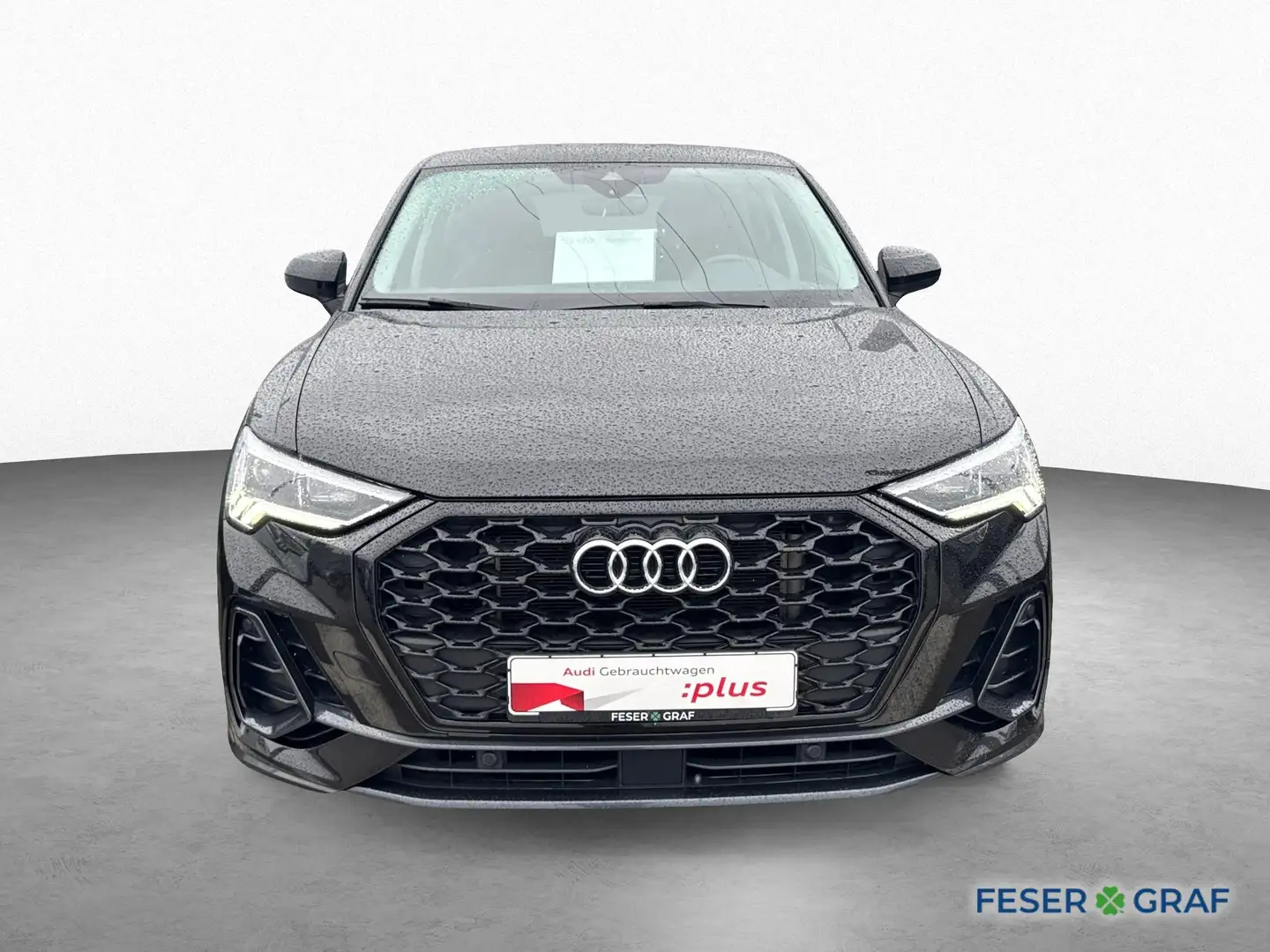 Audi Q3 Spb. 45 TFSI e - NAVI - ACC - LED Schwarz - 2