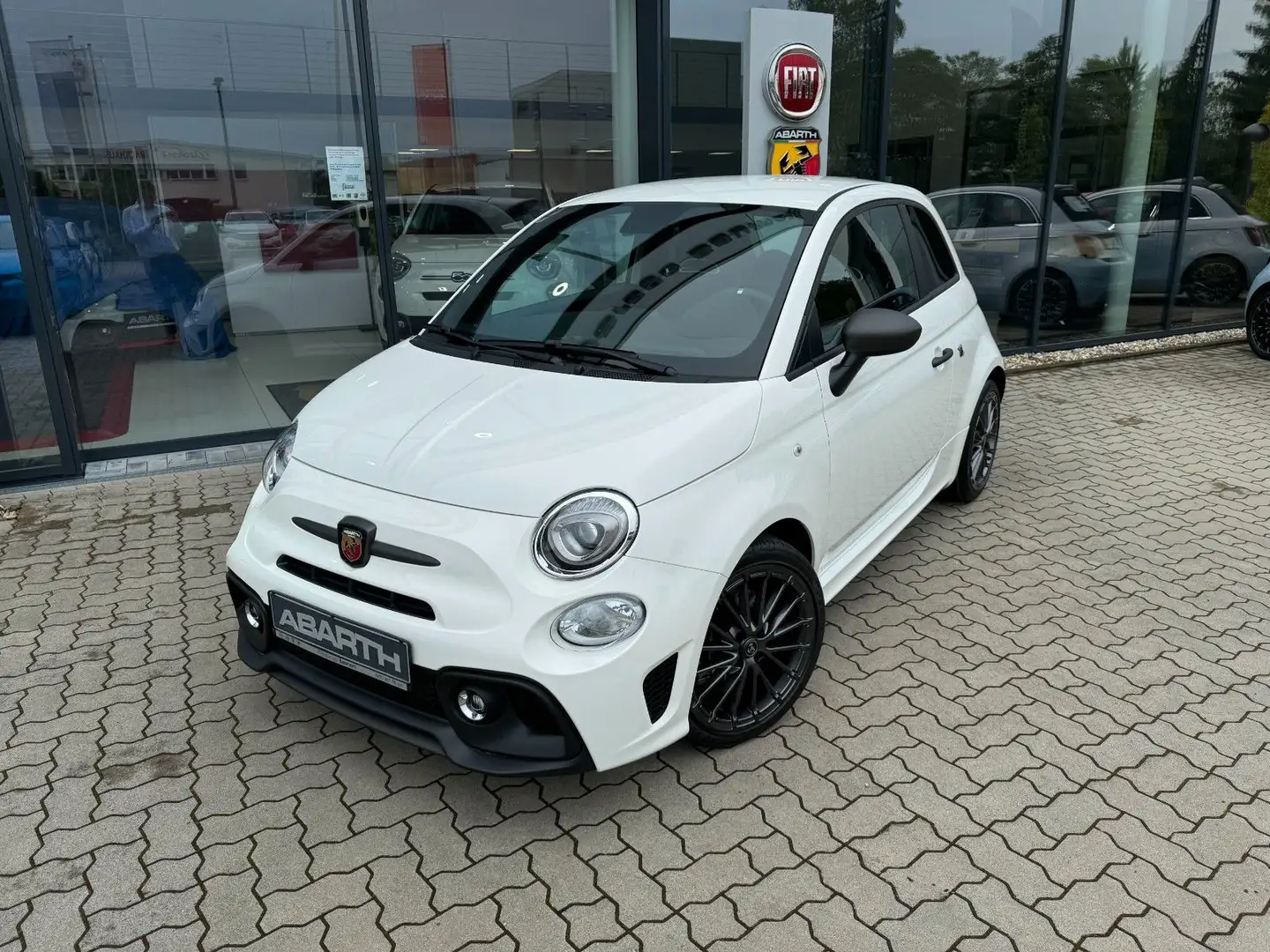 Abarth 595 1.4 T-Jet 165 + NAVI Weiß - 2