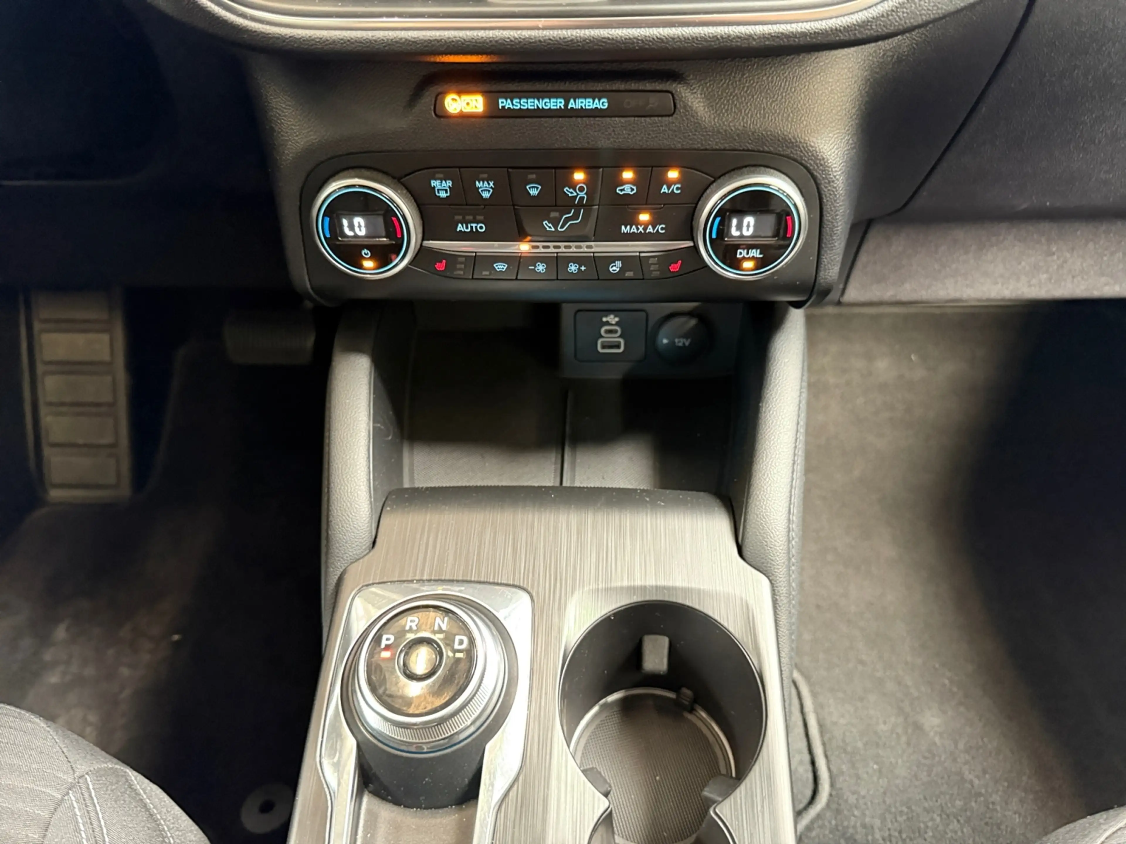 Ford Kuga 2.5 PHEV Titanium I Trekhaak I Winterpakket I CarP — photo 8