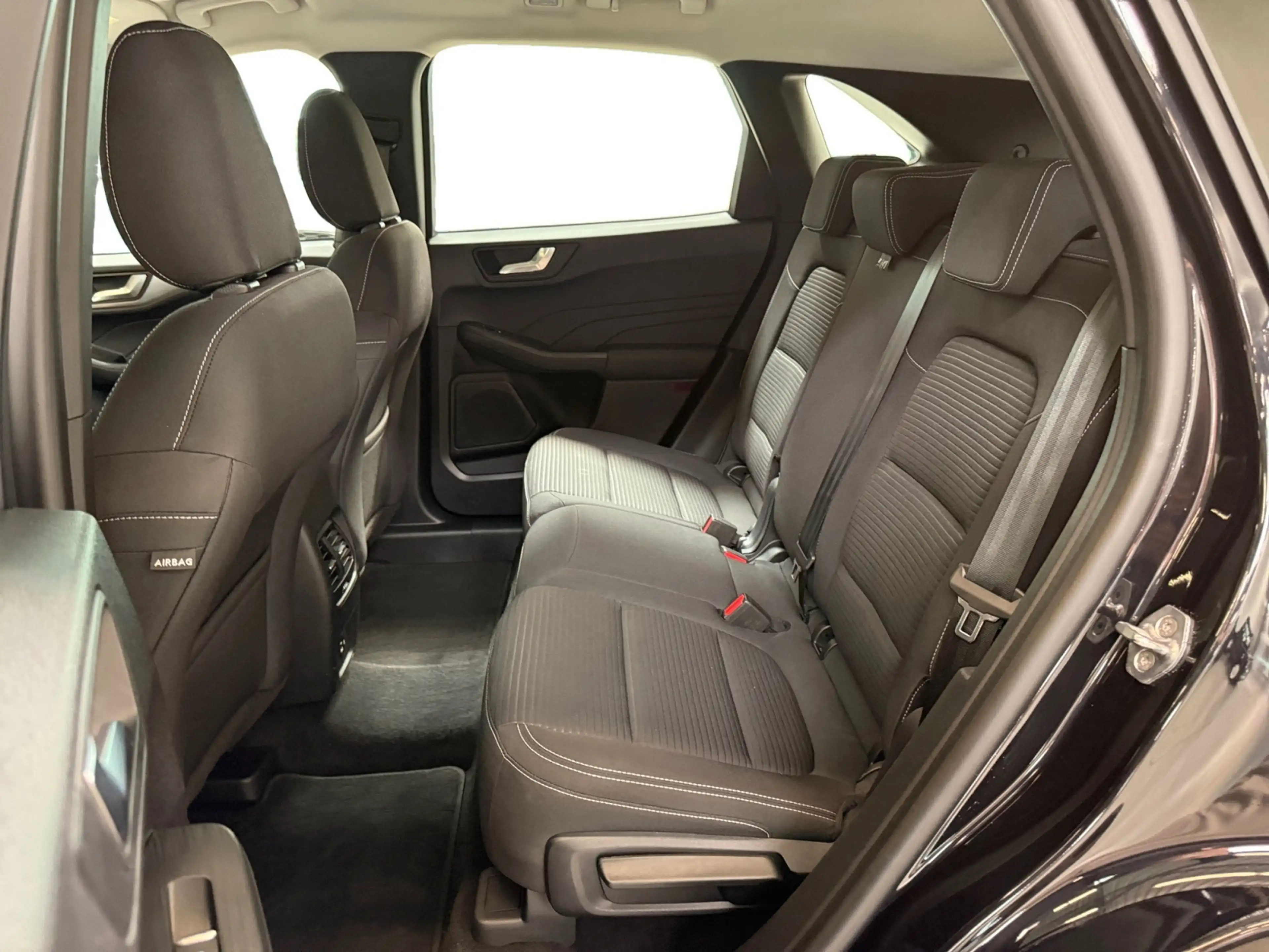 Ford Kuga 2.5 PHEV Titanium I Trekhaak I Winterpakket I CarP — photo 13