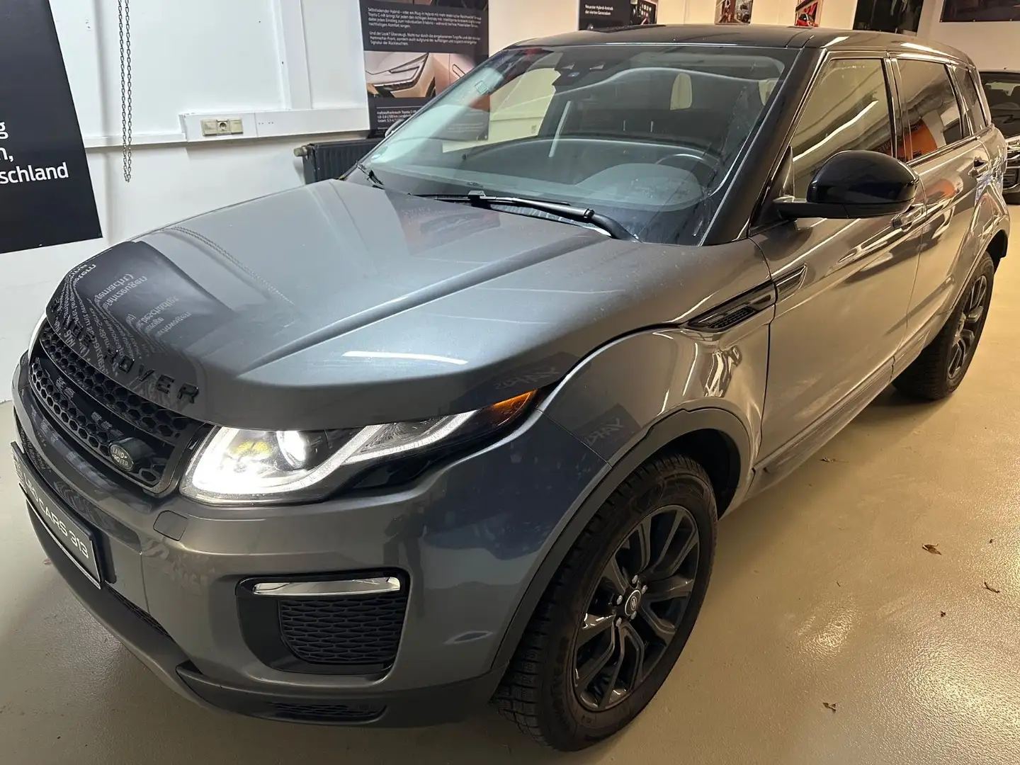 Land Rover Range Rover Evoque SE Grau - 1