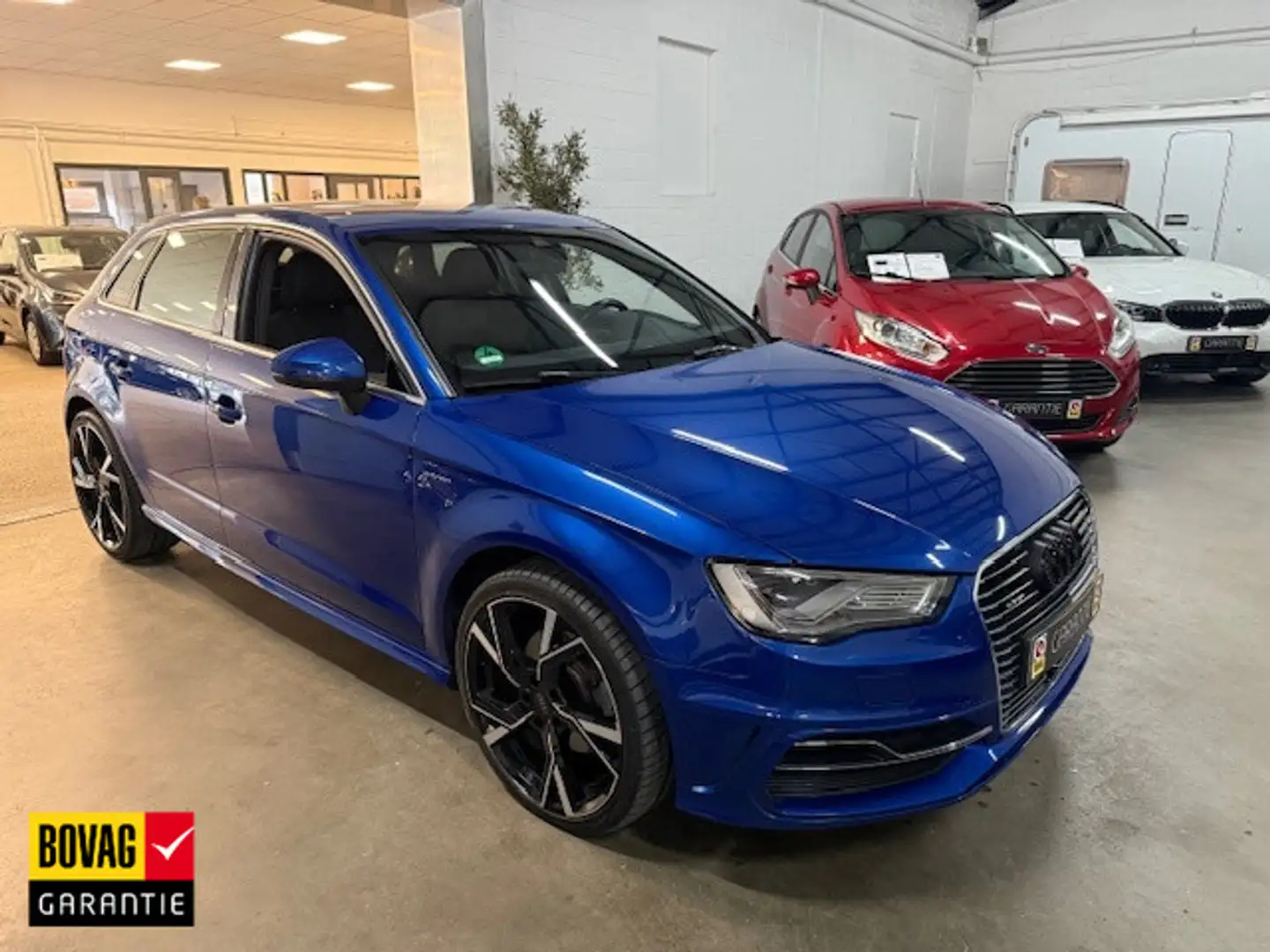 Audi A3 Sportback 1.4 e-tron Amb. PL+ Blauw - 1