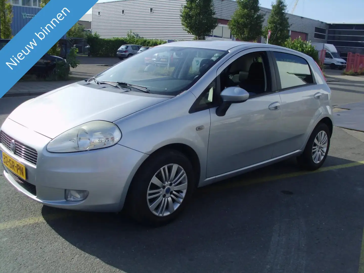 Fiat Punto FIAT 1.4 MET AIRCO 5 DEUR S Grijs - 1