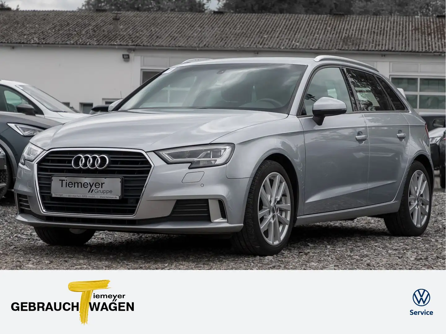 Audi A3 35 TFSI SPORT AHK NAVI LED VIRTUAL Silber - 1