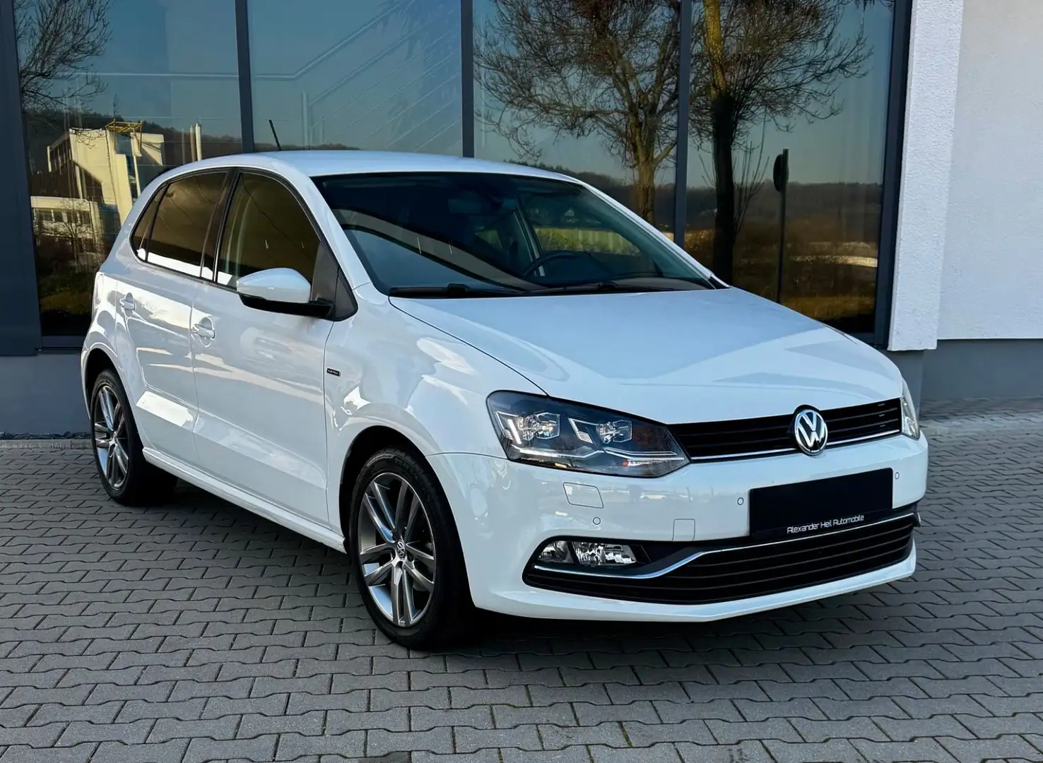 Volkswagen Polo Lounge 1.2TSI*NAVI*PDC*LED*KLIMA*TEL*TEMP* Weiß - 2
