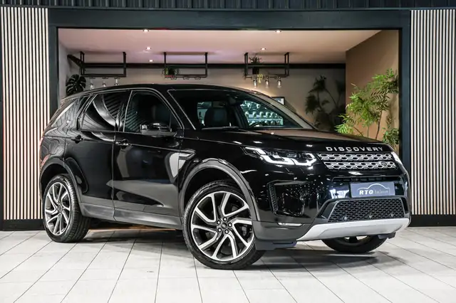 Land Rover Discovery Sport view 4