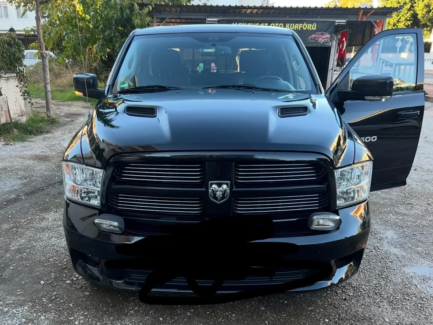Dodge RAM Dodge RAM 1500 Sport Schwarz - 2