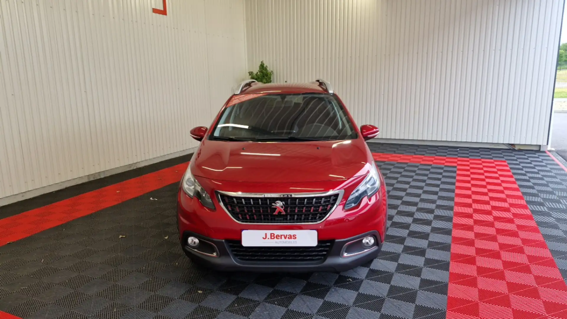 Peugeot 2008 BLUEHDI 100CH SS SIGNATURE Rouge - 2