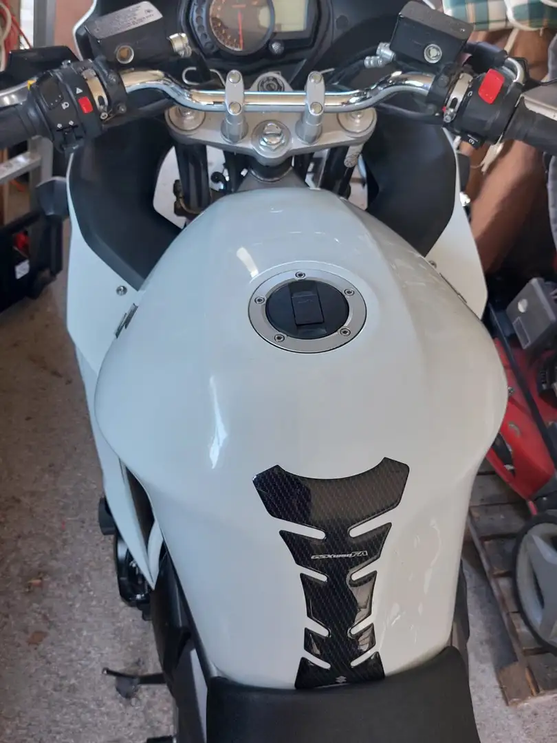Suzuki GSX 1250 GSX 1250FA Wit - 2
