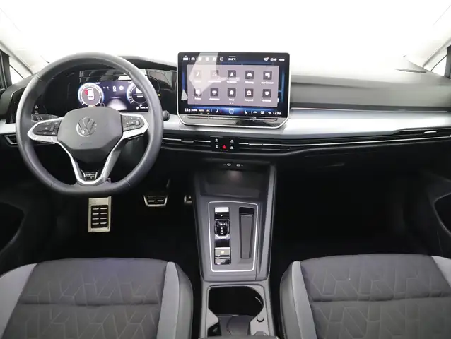 Volkswagen Golf view 11