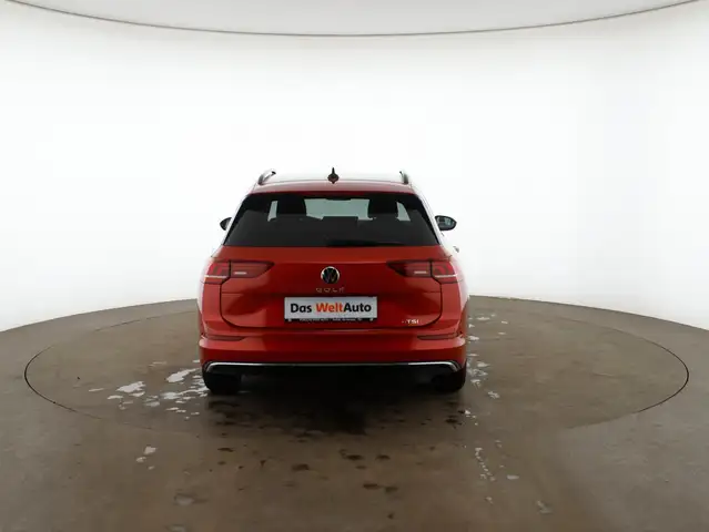 Volkswagen Golf view 6