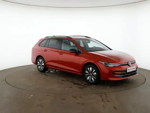 Volkswagen Golf view 2