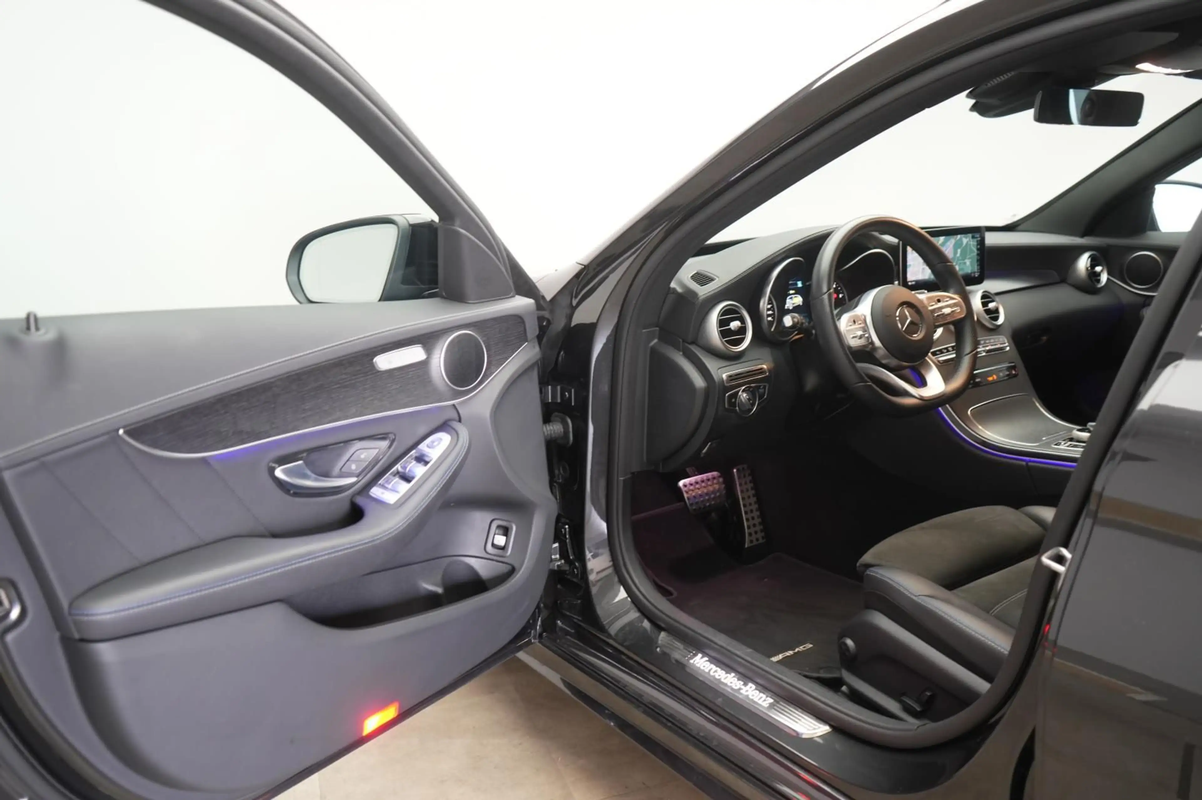Mercedes-Benz C 220 d 4Matic T 9G-Tronic AMG Night Edition Car — photo 13