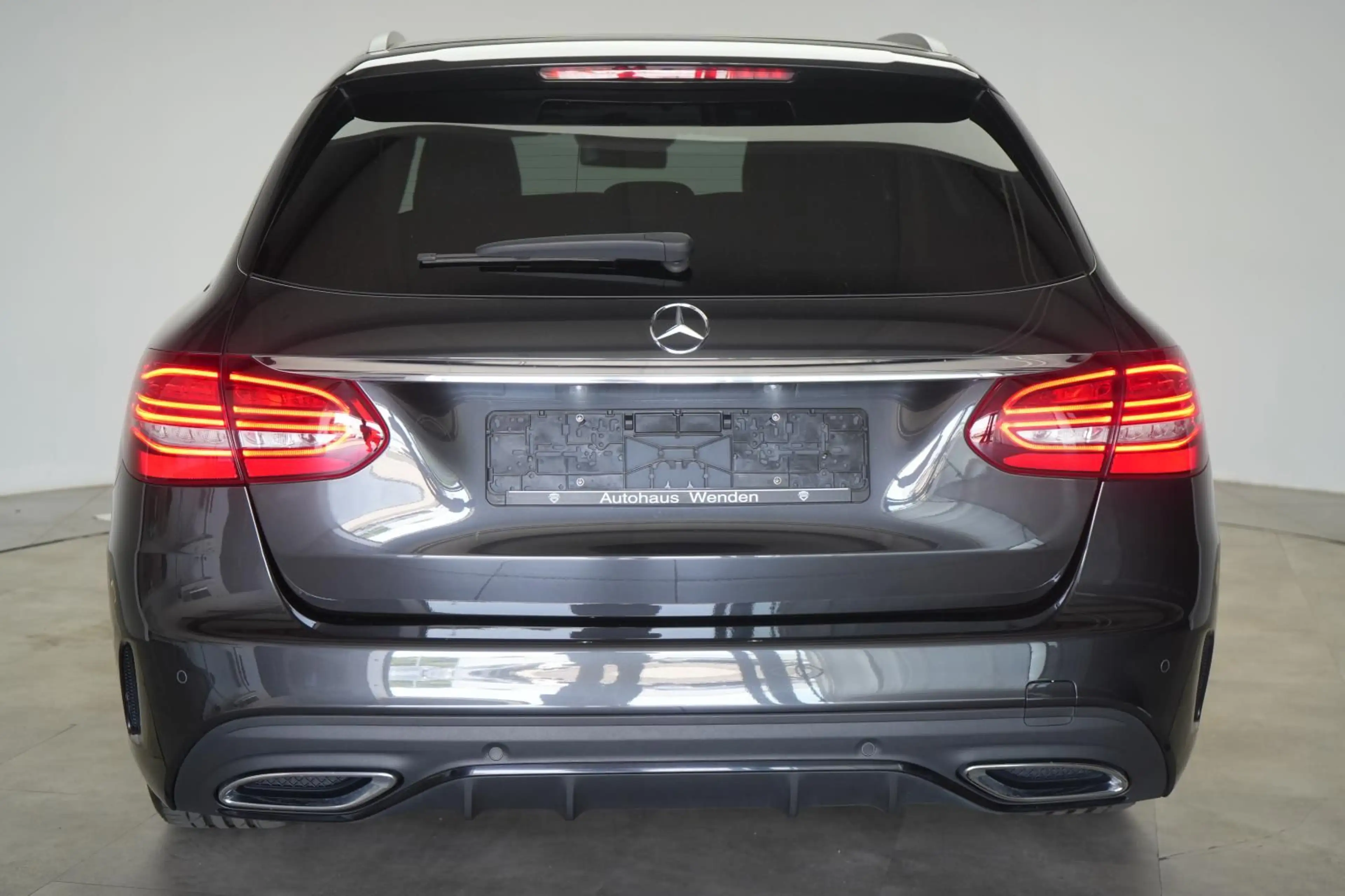 Mercedes-Benz C 220 d 4Matic T 9G-Tronic AMG Night Edition Car — photo 5