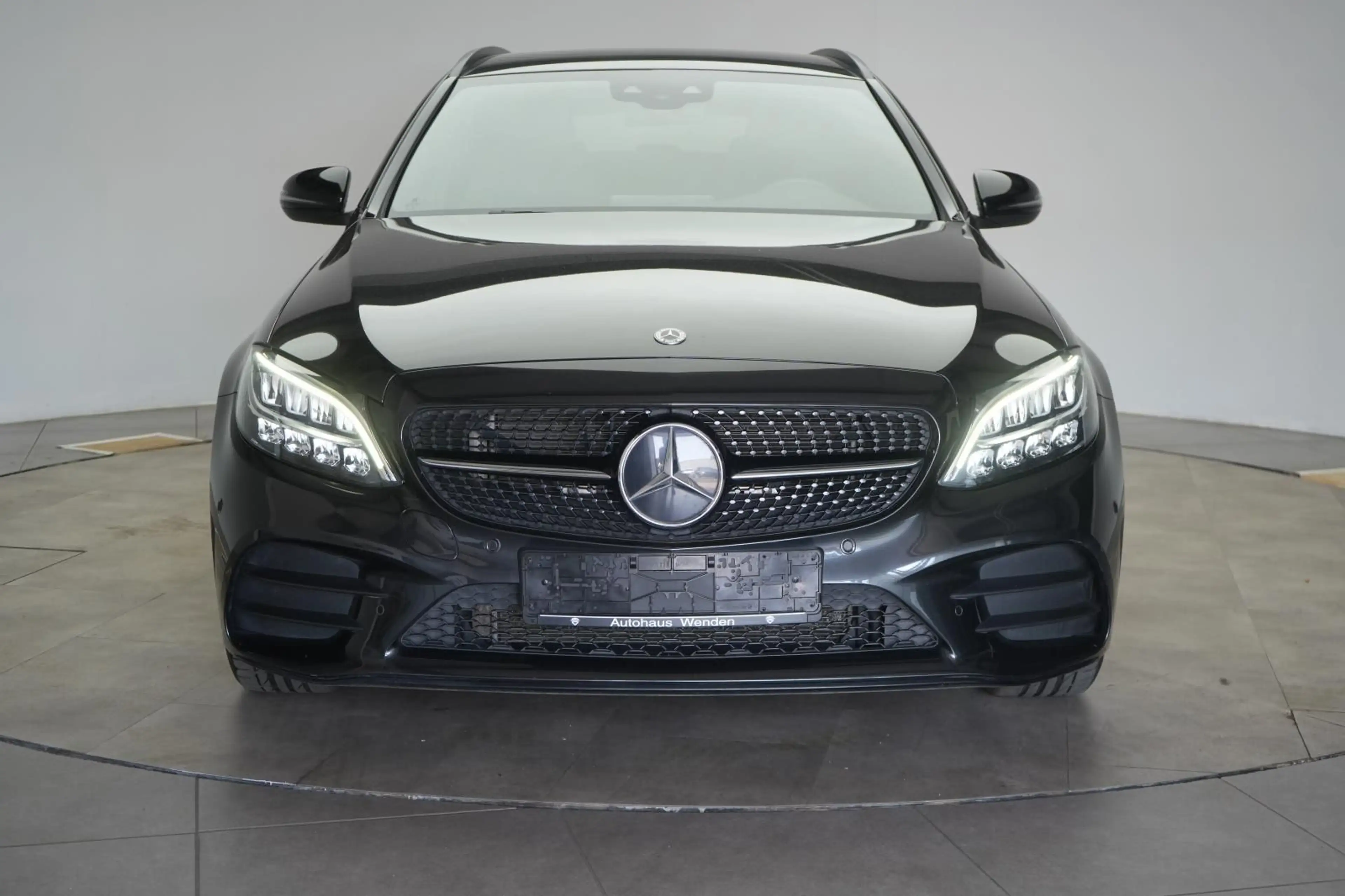 Mercedes-Benz C 220 d 4Matic T 9G-Tronic AMG Night Edition Car — photo 2