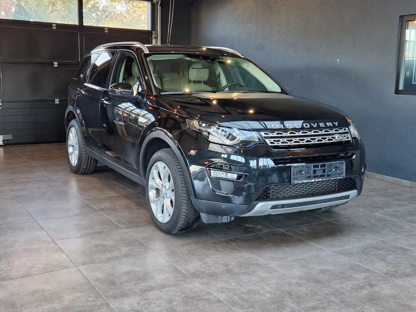 Land Rover Discovery Sport HSE SD4*7-Sitzer*Pano*Kamera* Noir - 1