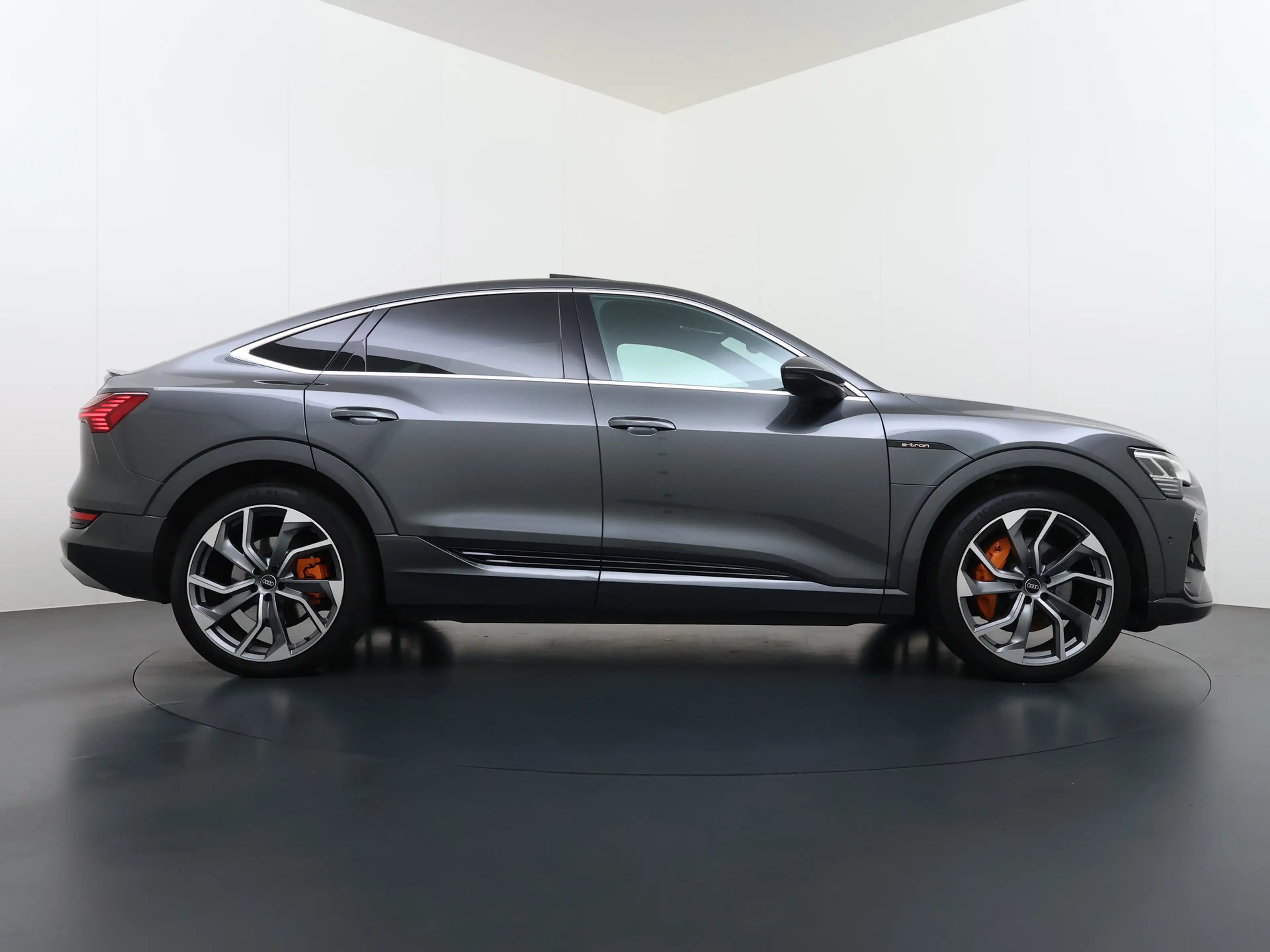 Audi e-tron Sportback 55 Quattro 408PK S-Line Edition 95kWh Pa — photo 45