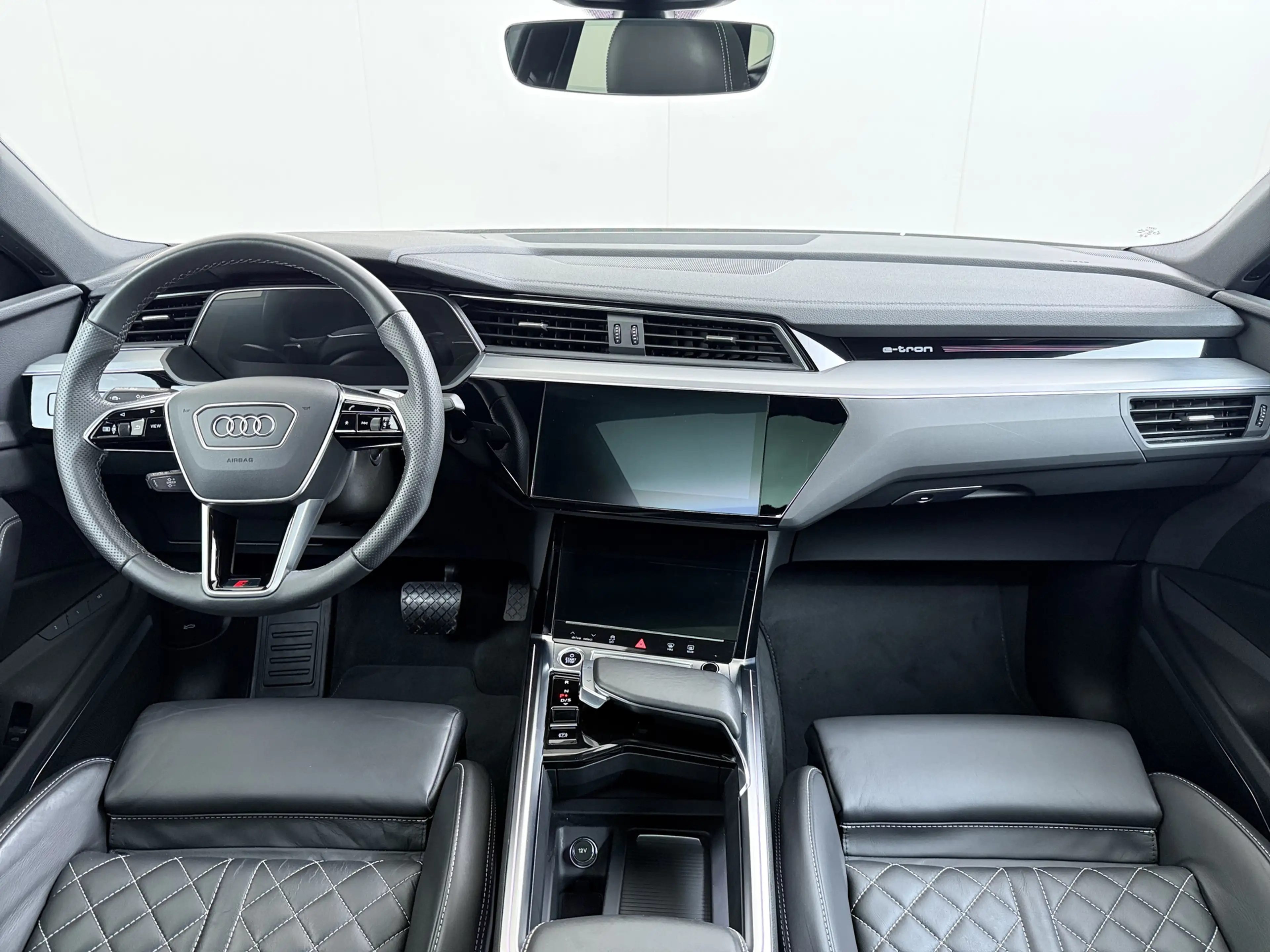 Audi e-tron Sportback 55 Quattro 408PK S-Line Edition 95kWh Pa — photo 3