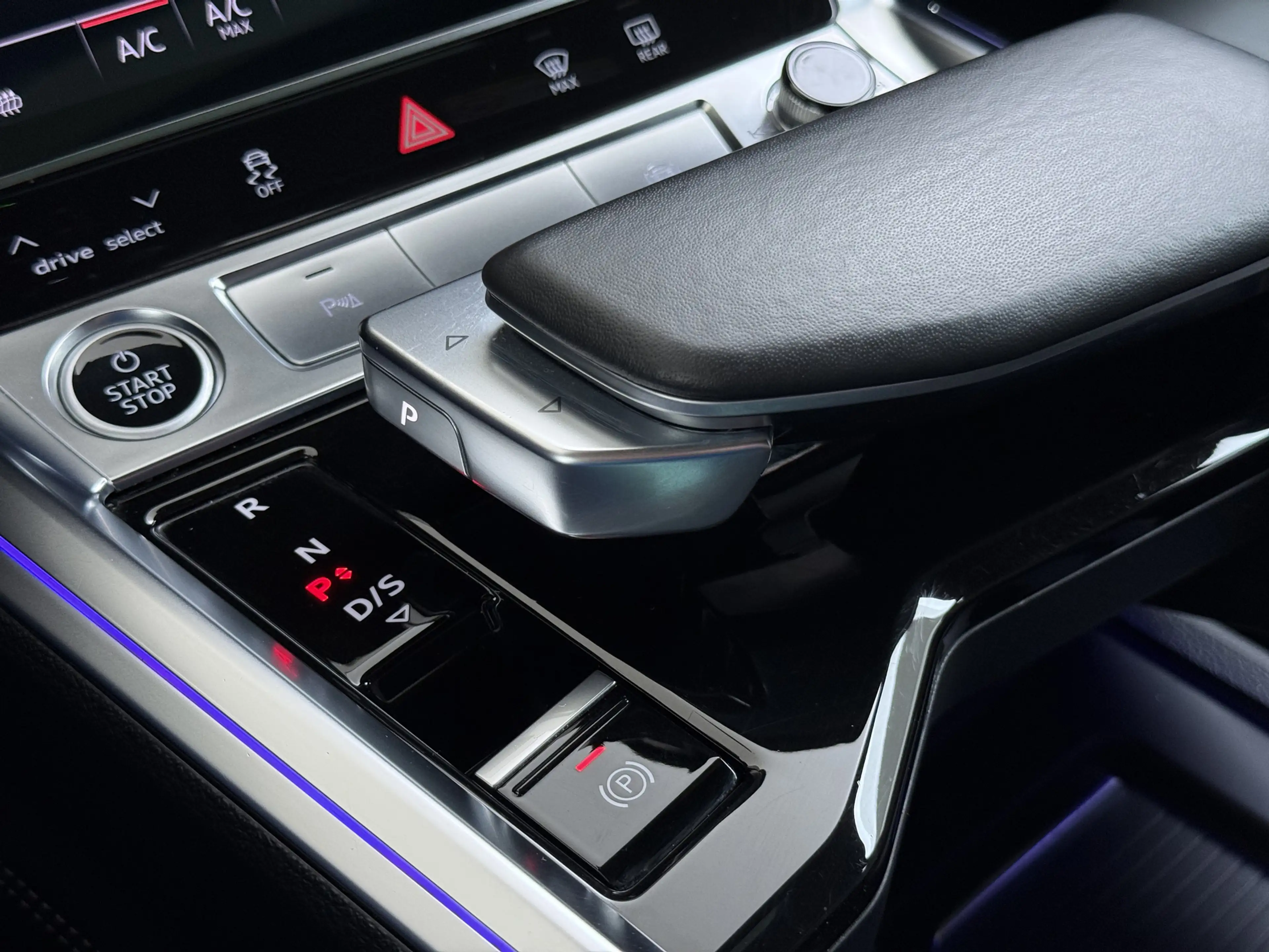 Audi e-tron Sportback 55 Quattro 408PK S-Line Edition 95kWh Pa — photo 40