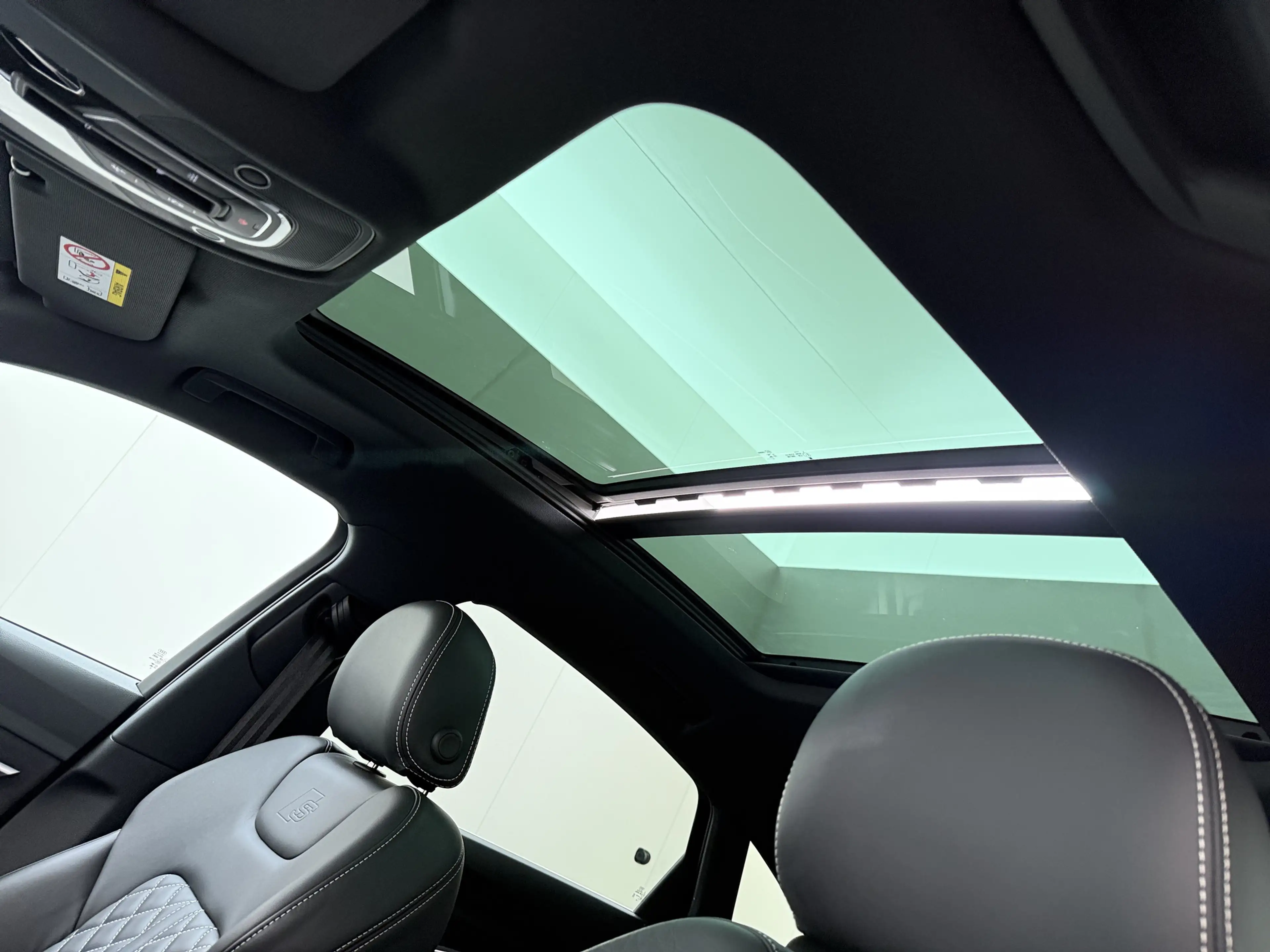 Audi e-tron Sportback 55 Quattro 408PK S-Line Edition 95kWh Pa — photo 4