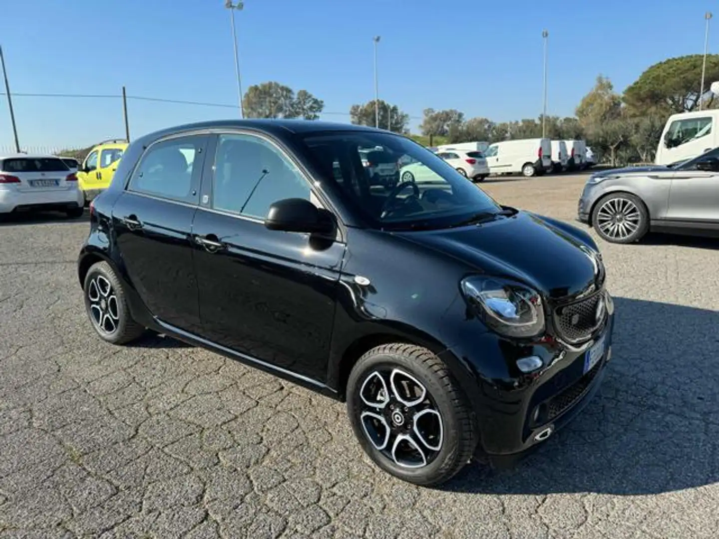 smart forFour EQPassion SEDILI RISCALDATI CARICATORE VELOCE22KW Negro - 1