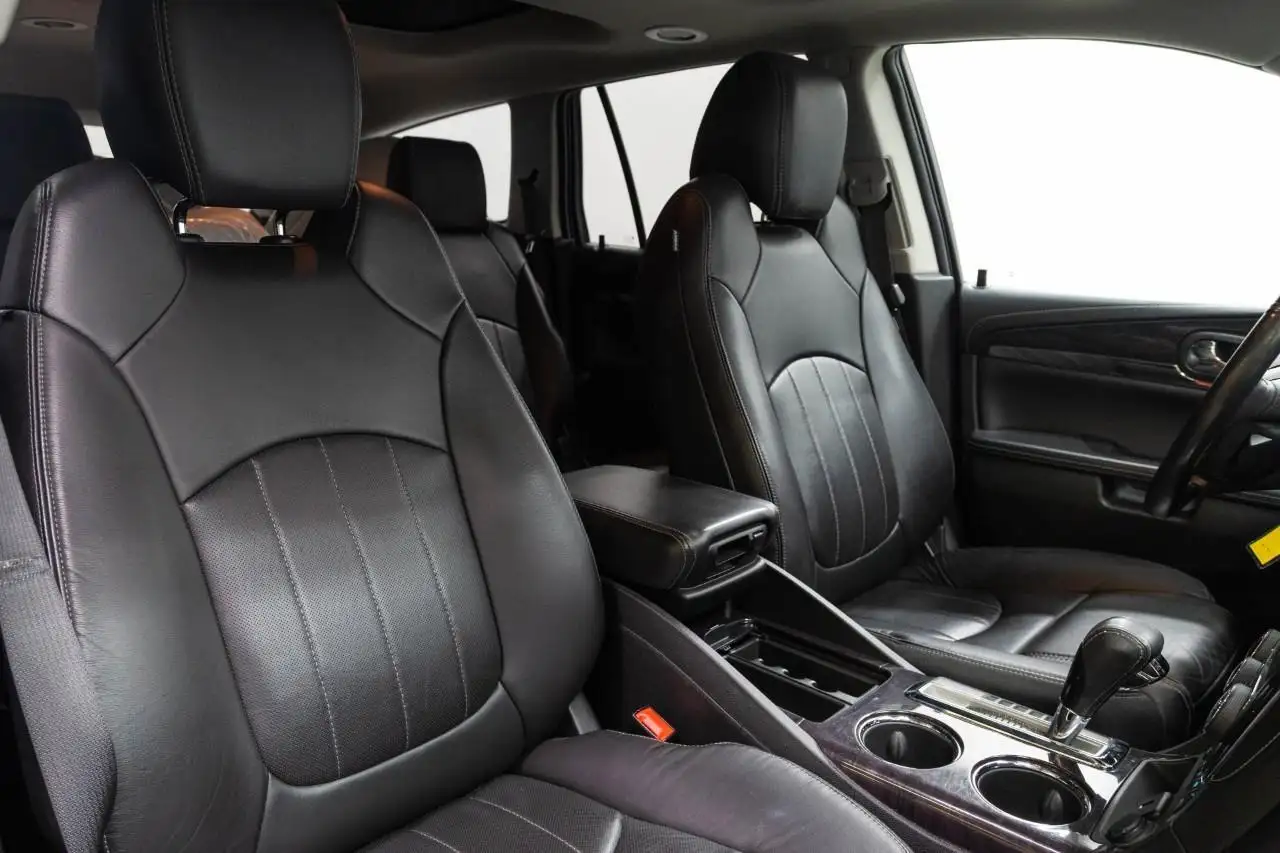 Buick Enclave снимка Buick Enclave