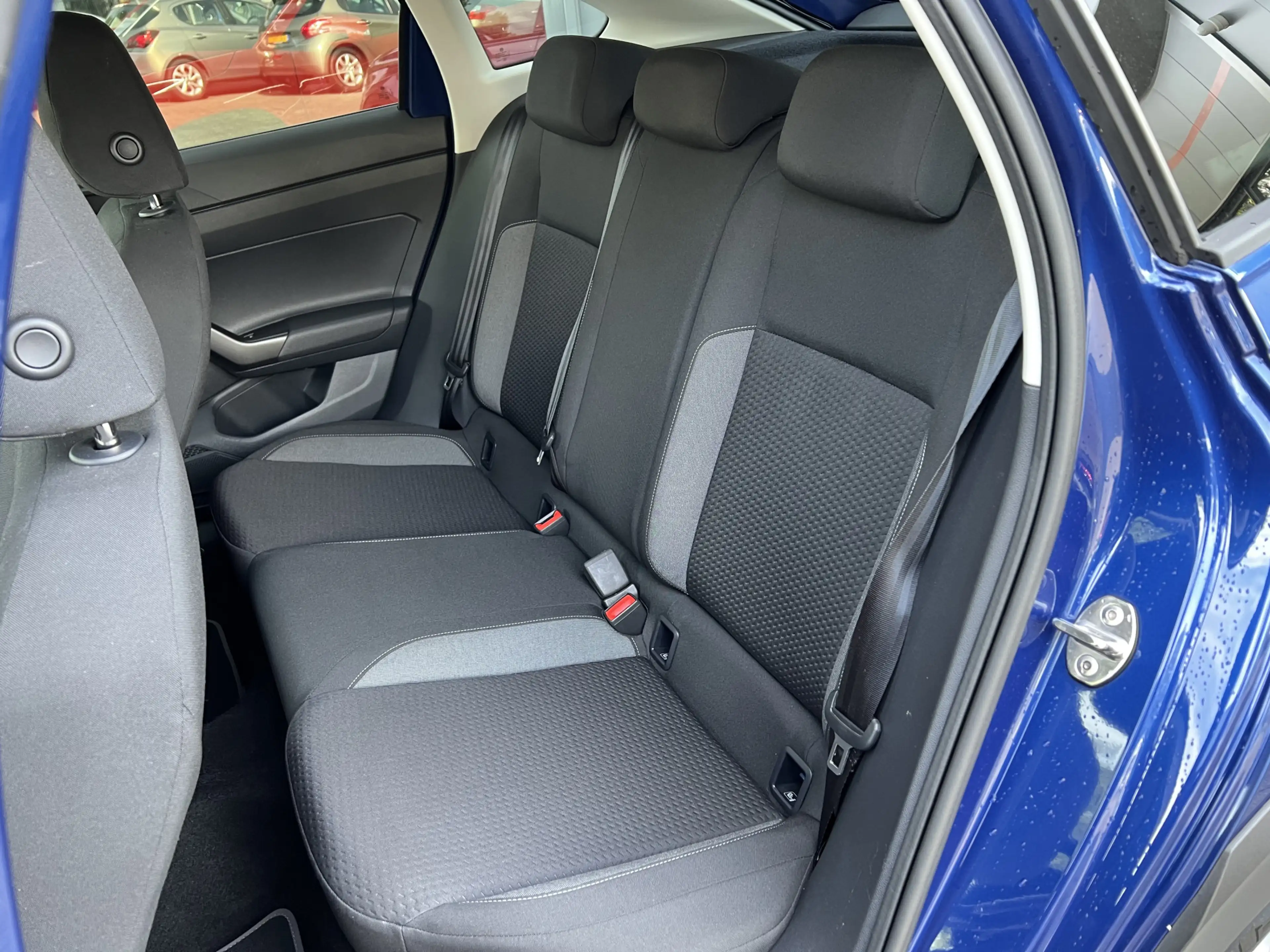 Volkswagen Taigo 1.0 TSI Life | Camera | Climate control | Stoelver — photo 5
