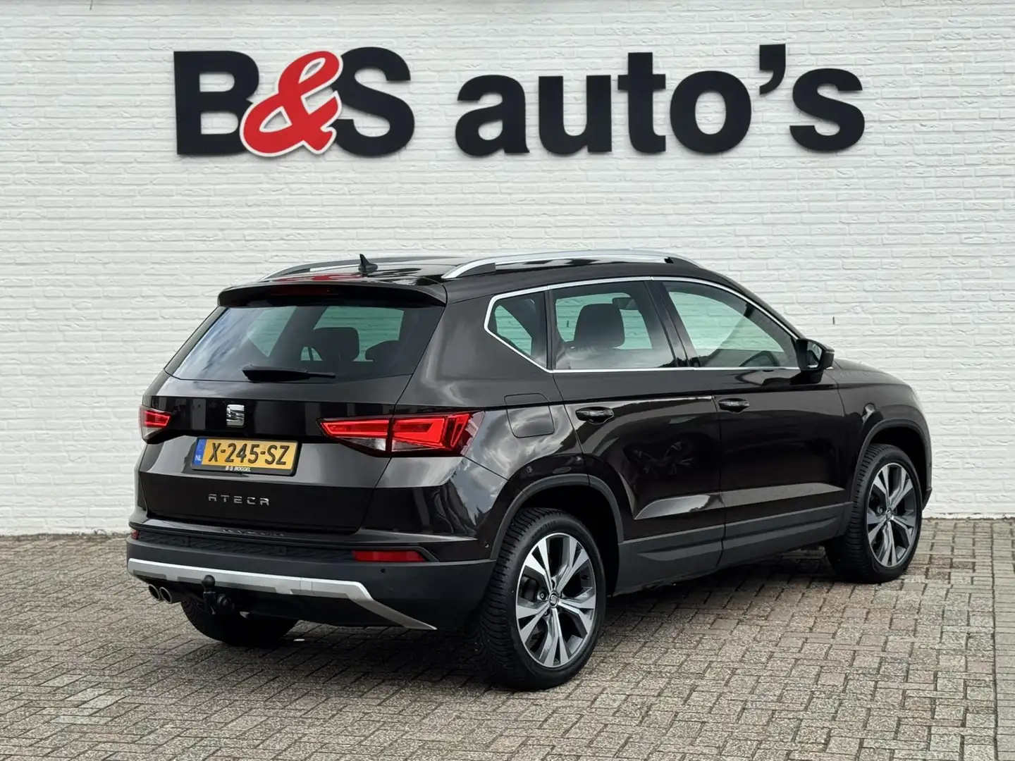 SEAT Ateca 1.5 TSI FR Business Intense Automaat Adaptive crui Barna - 2
