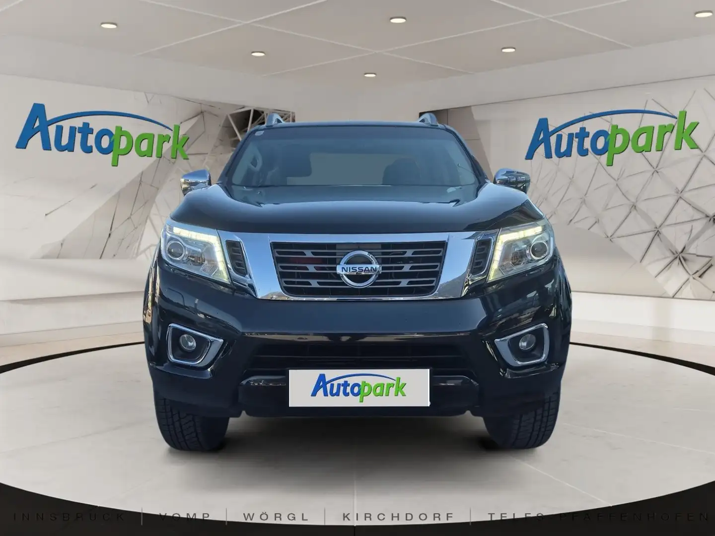 Nissan Navara NP300 4x4 2.3 dCi Acenta Double Cab - 2
