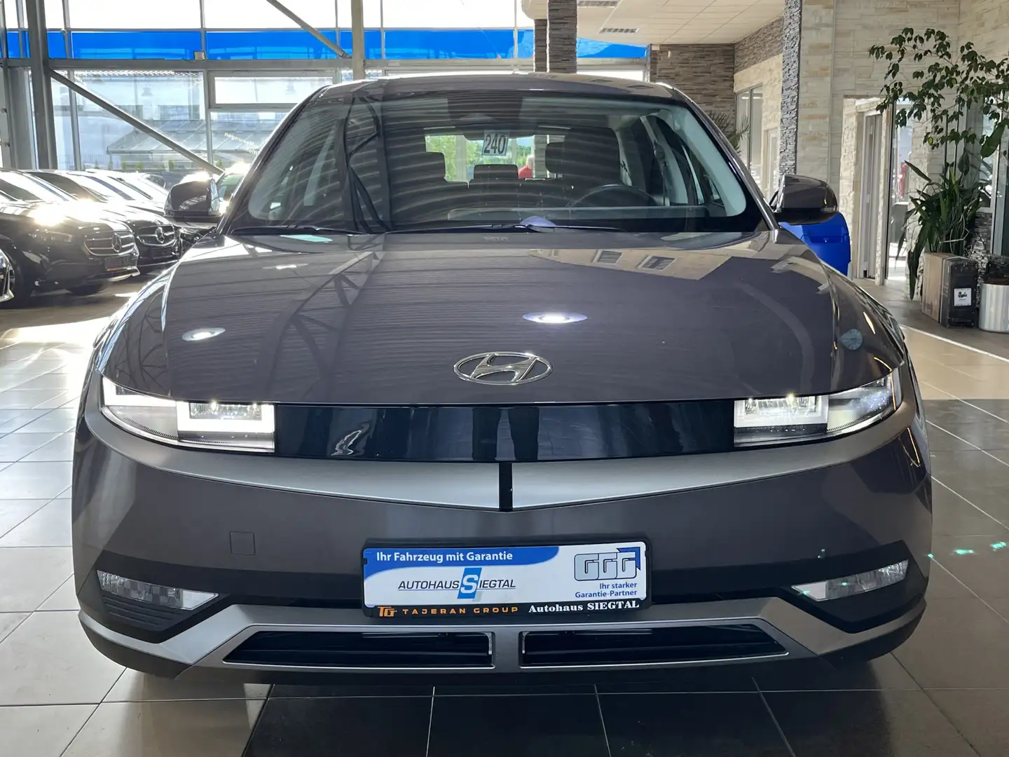 Hyundai IONIQ 5 Navi LED NSCC R.Cam PDC SHZ DAB+ Mauve - 2